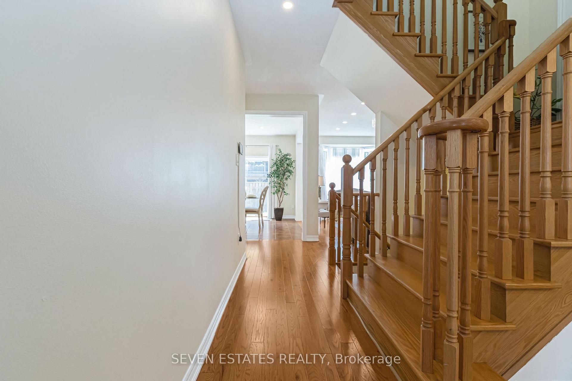 Photo 8 of 30 Sheldon Drive, Ajax, Central — HOMEH