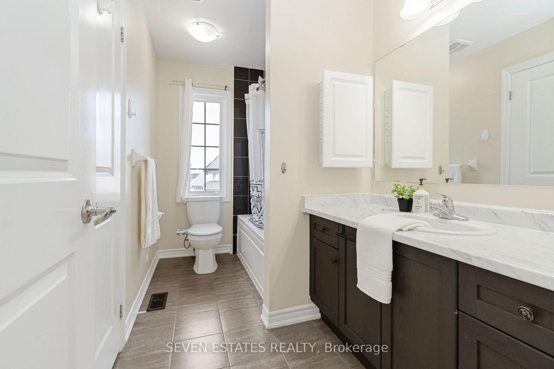 Photo 20 of 30 Sheldon Drive, Ajax, Central — HOMEH
