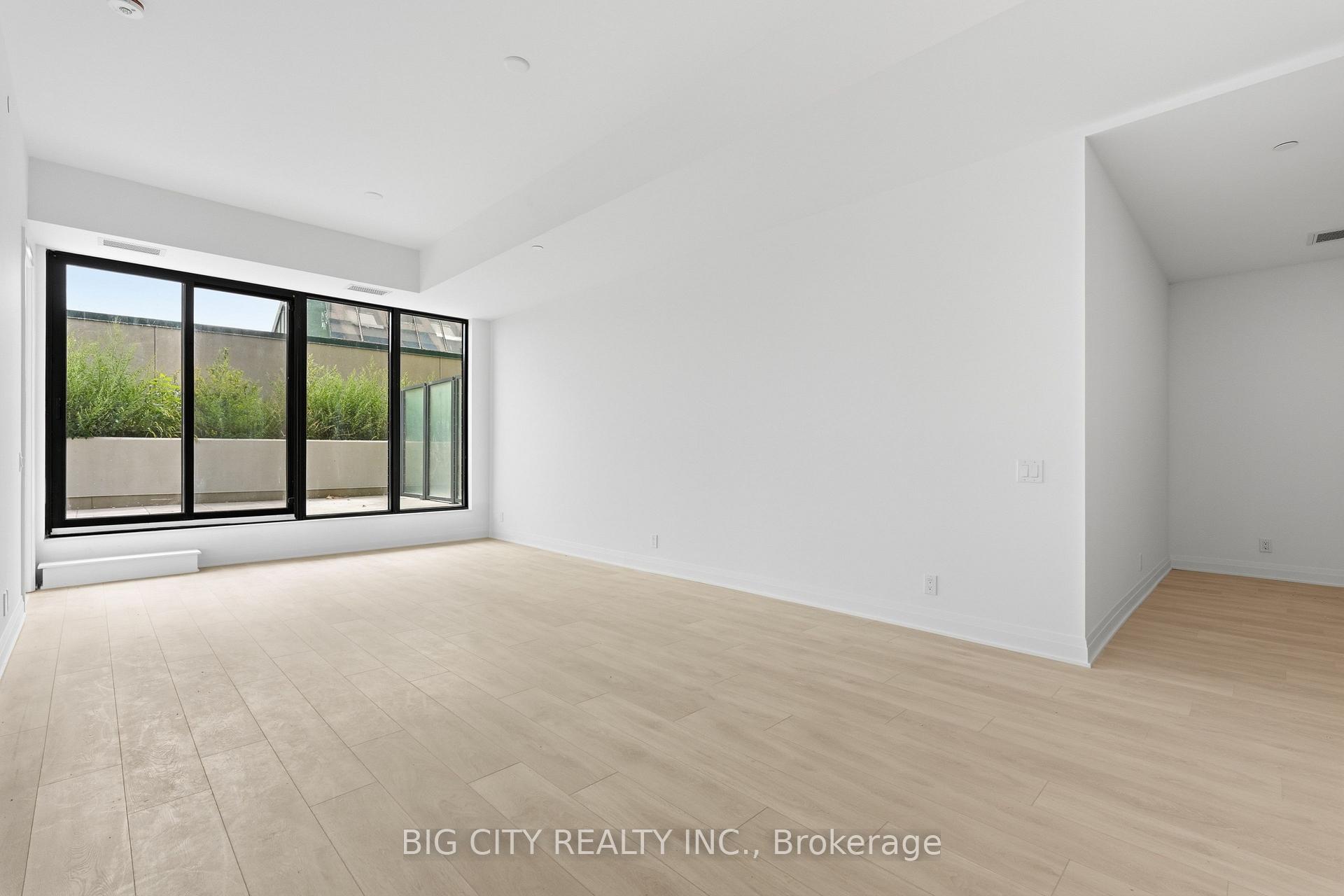 Photo 5 of Unit 213, 25 Frederick Todd Way, Toronto, Thorncliffe Park — HOMEH