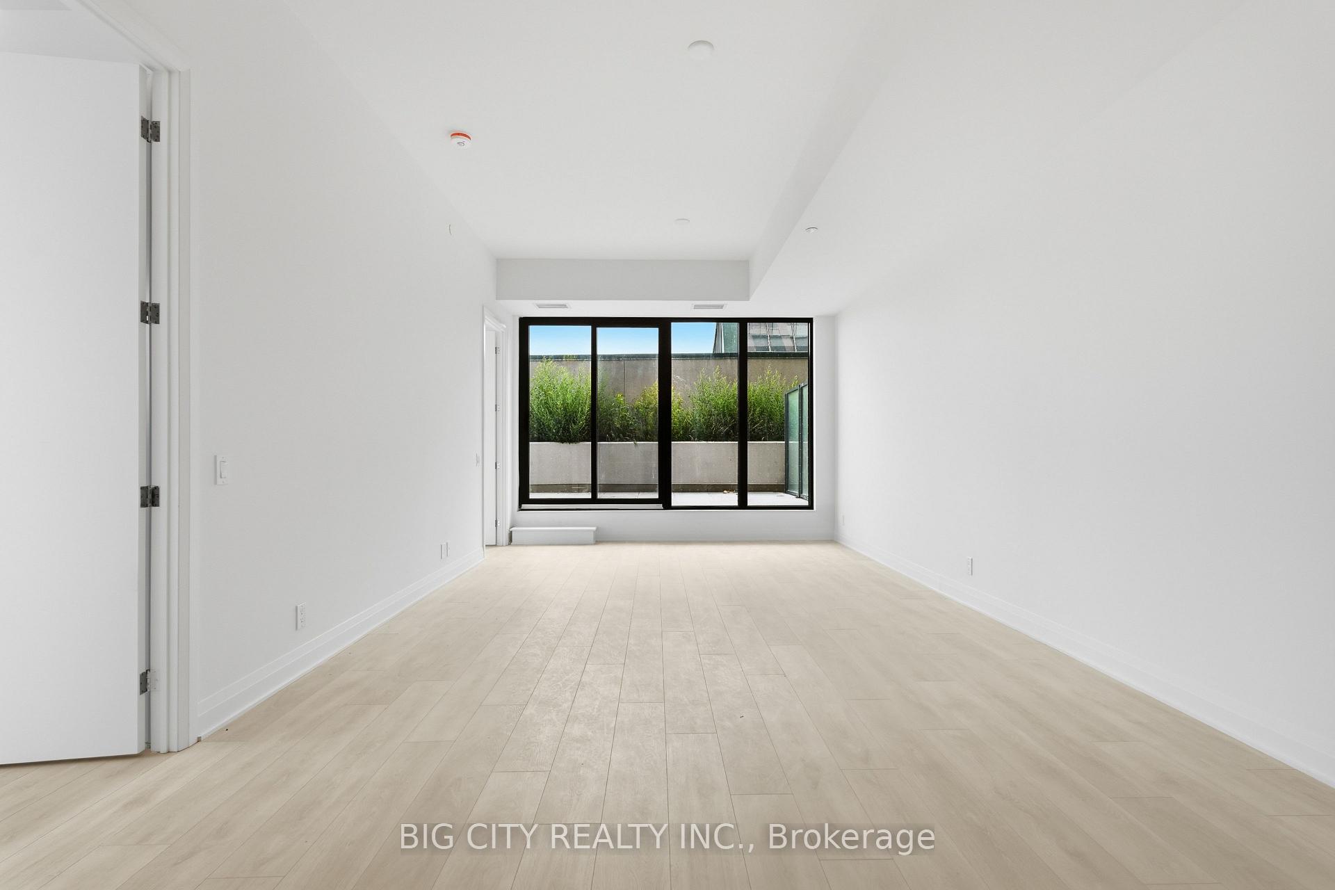 Photo 6 of Unit 213, 25 Frederick Todd Way, Toronto, Thorncliffe Park — HOMEH