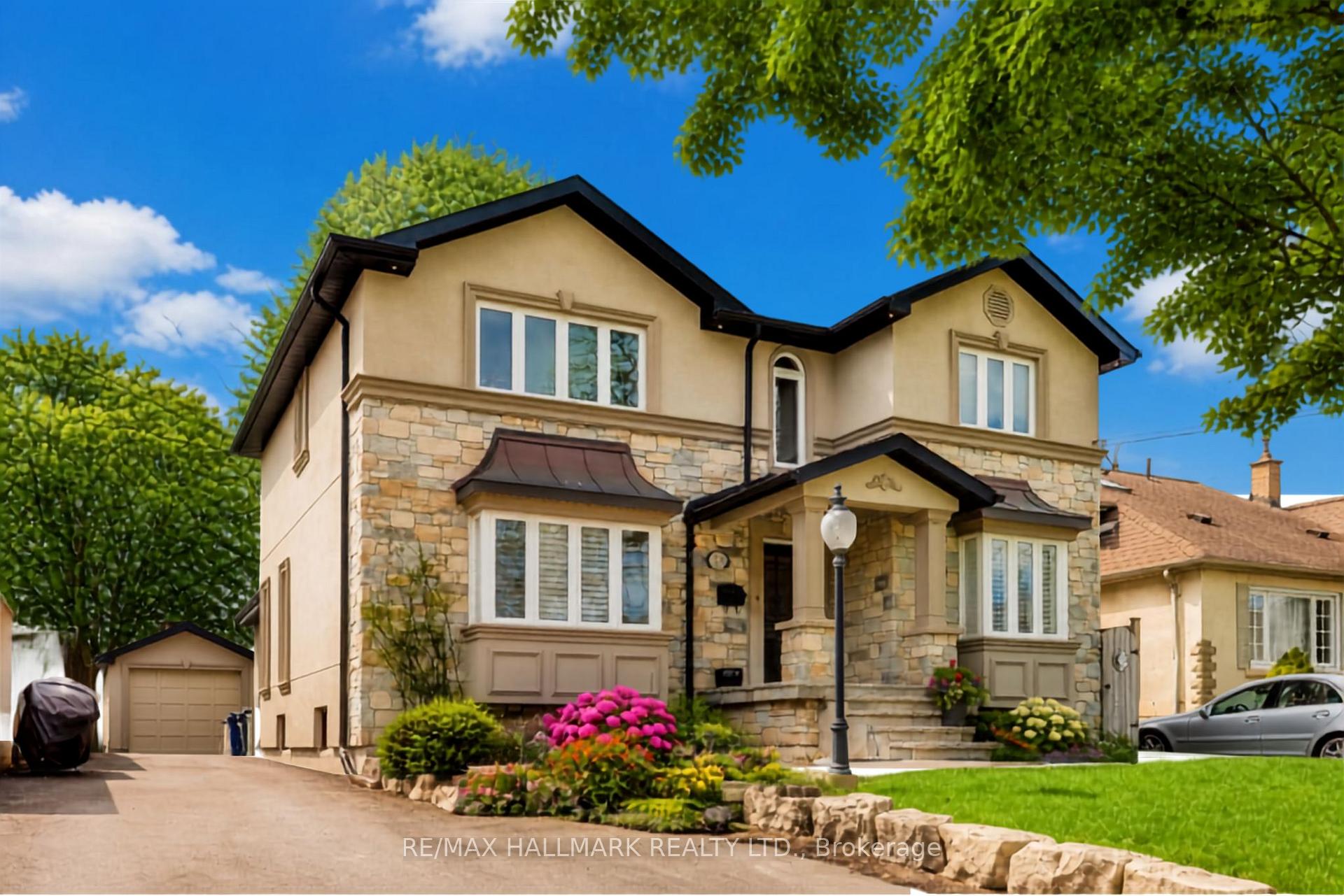Photo 2 of 76 Ashbourne Drive, Etobicoke, Islington-City Centre West — HOMEH