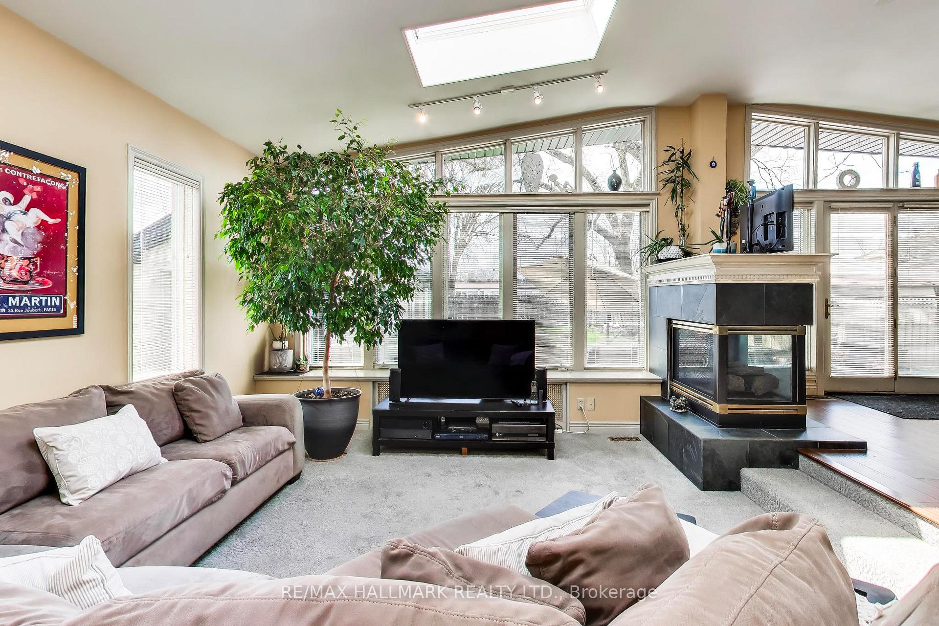 Photo 17 of 76 Ashbourne Drive, Etobicoke, Islington-City Centre West — HOMEH