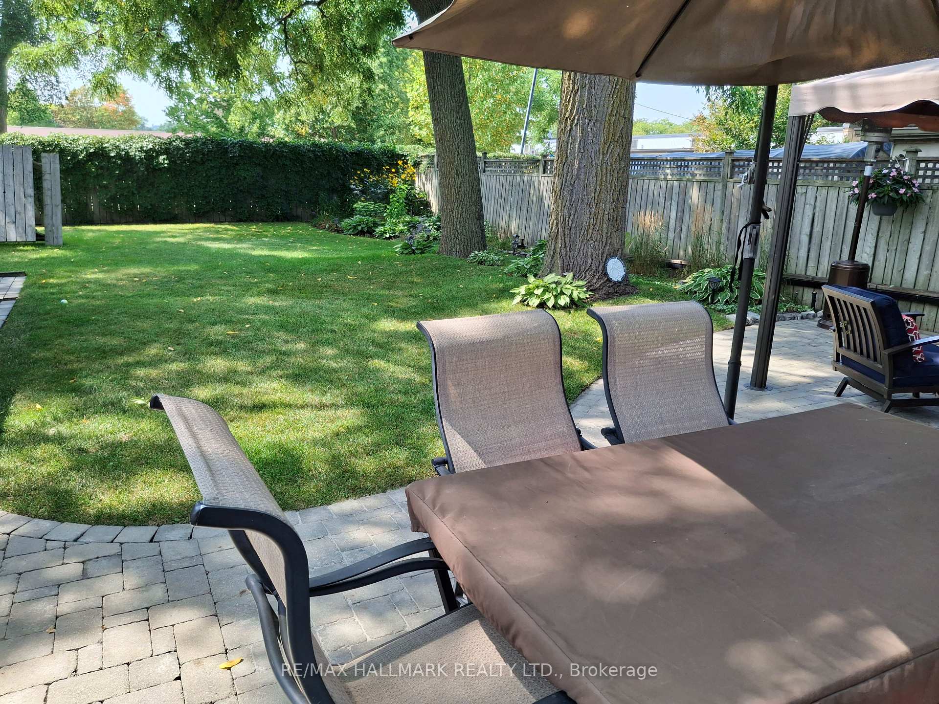 Photo 40 of 76 Ashbourne Drive, Etobicoke, Islington-City Centre West — HOMEH