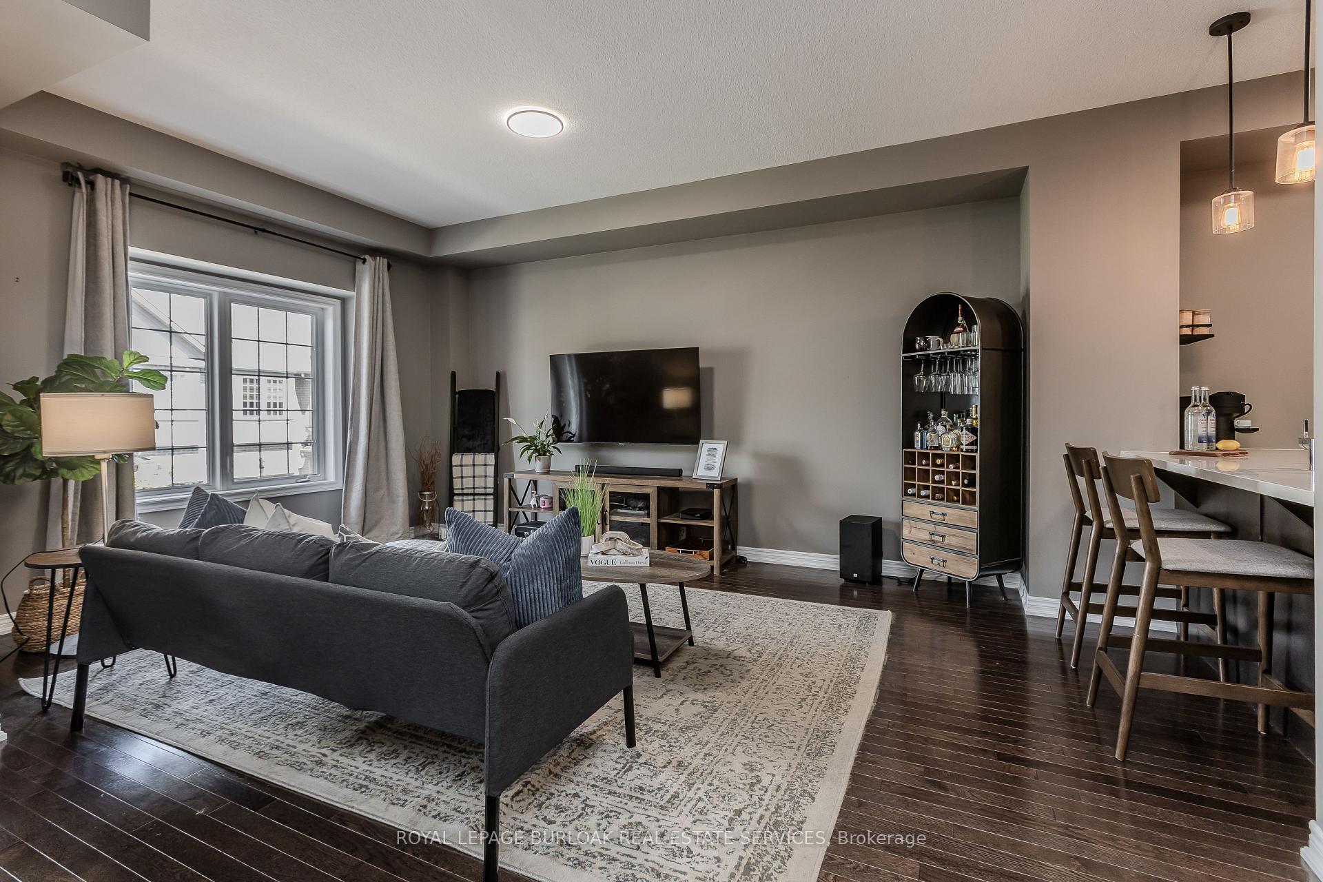 Photo 4 of Unit 29, 215 Dundas Street E, Hamilton, Waterdown — HOMEH