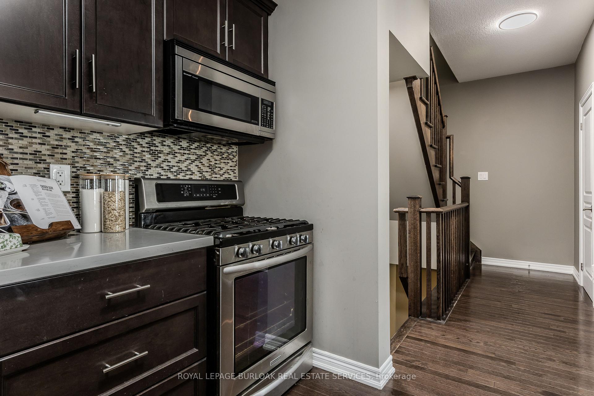 Photo 7 of Unit 29, 215 Dundas Street E, Hamilton, Waterdown — HOMEH
