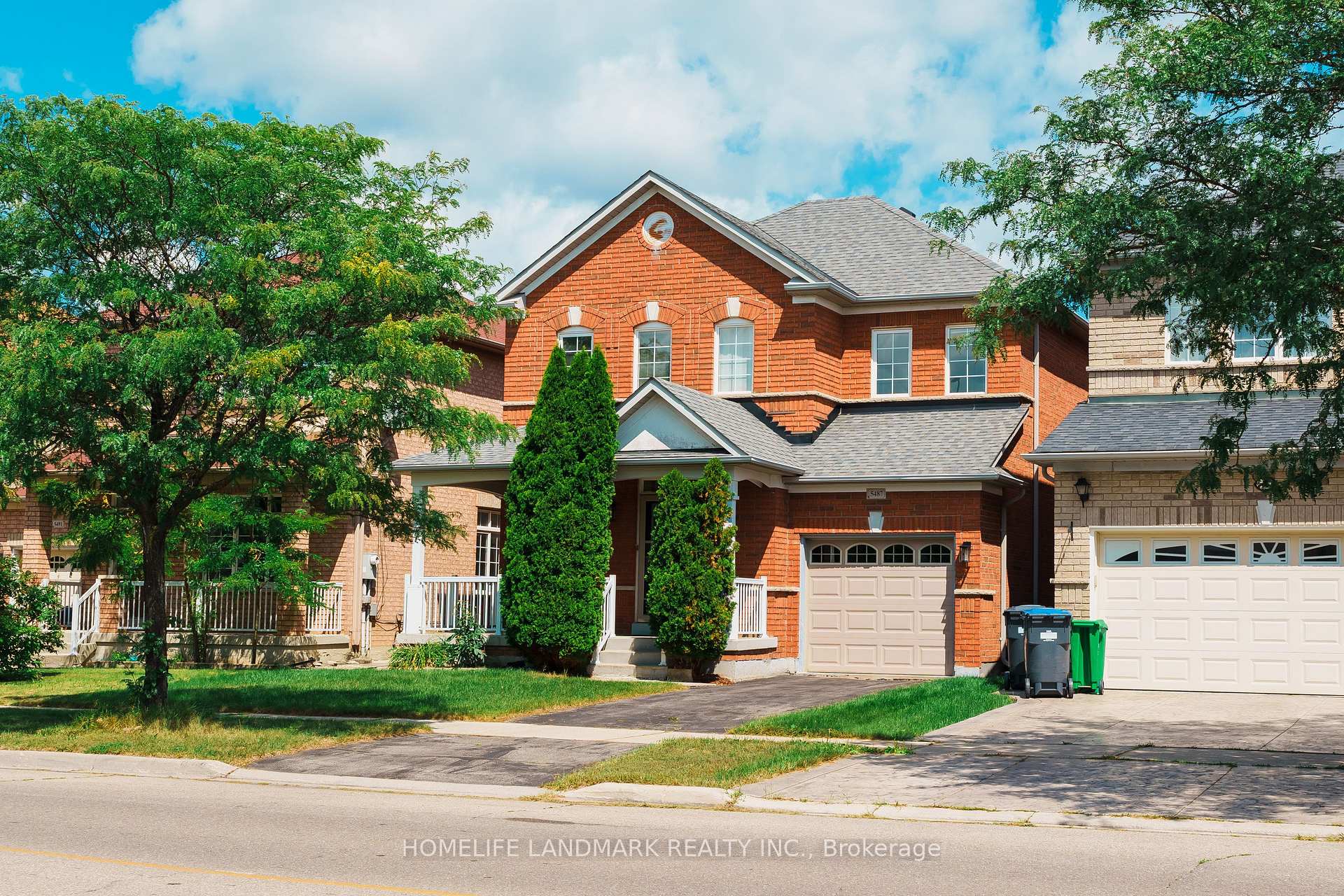 Front of 5487 Churchill Meadows Boulevard