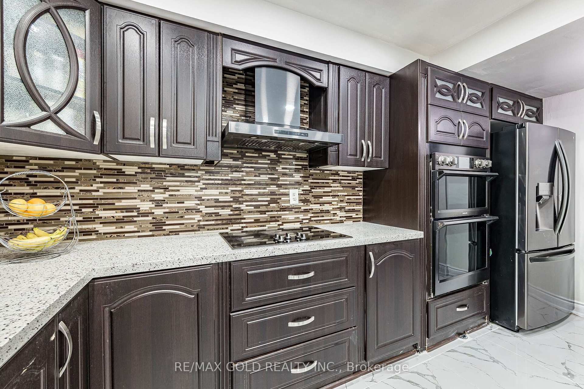 Photo 13 of 60 Four Seasons Circle, Brampton, Fletcher's Meadow — HOMEH