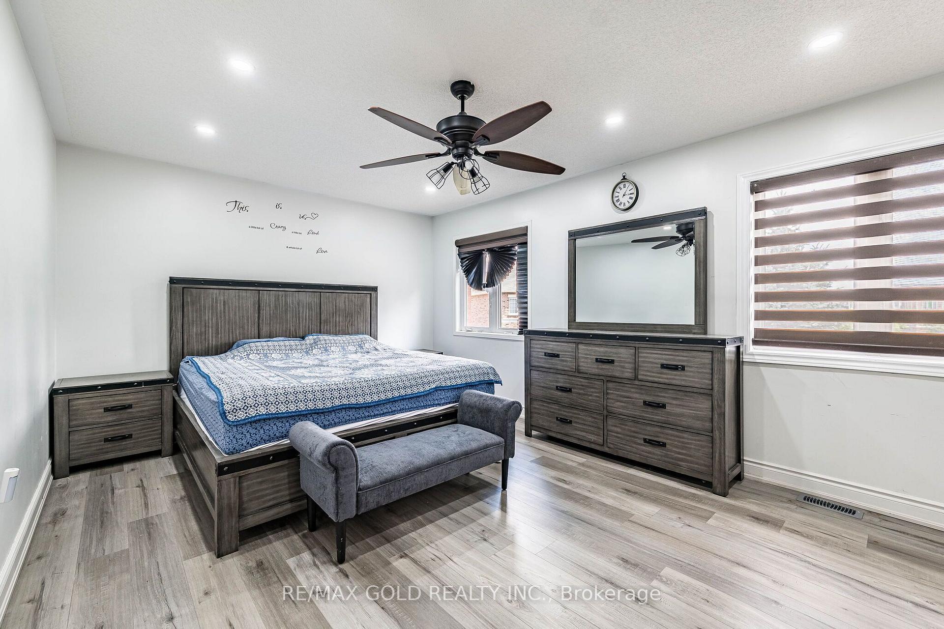 Photo 19 of 60 Four Seasons Circle, Brampton, Fletcher's Meadow — HOMEH