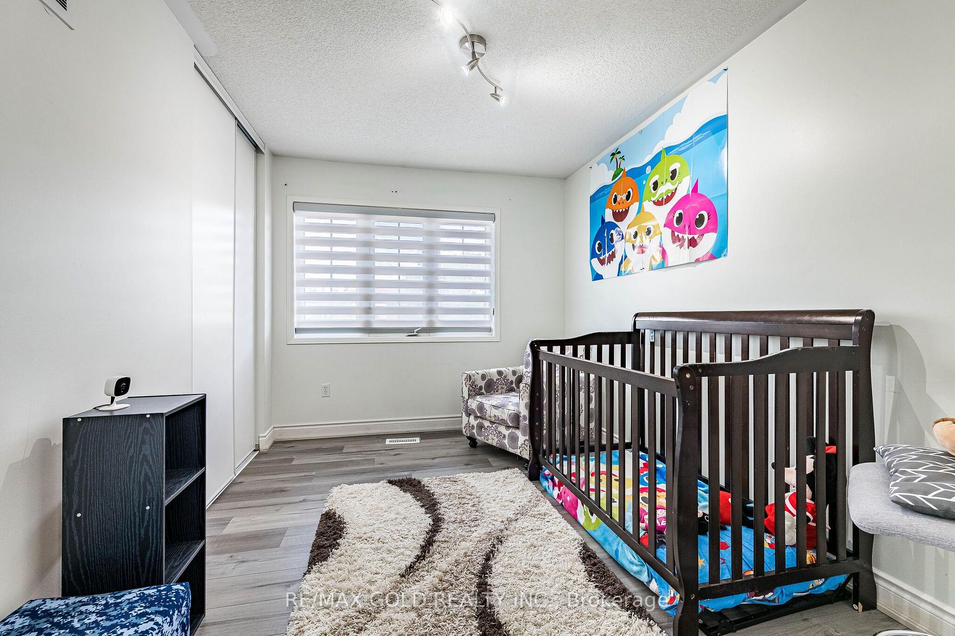 Photo 23 of 60 Four Seasons Circle, Brampton, Fletcher's Meadow — HOMEH