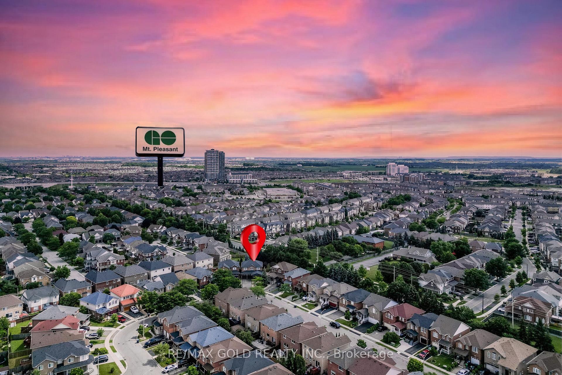 Photo 48 of 60 Four Seasons Circle, Brampton, Fletcher's Meadow — HOMEH