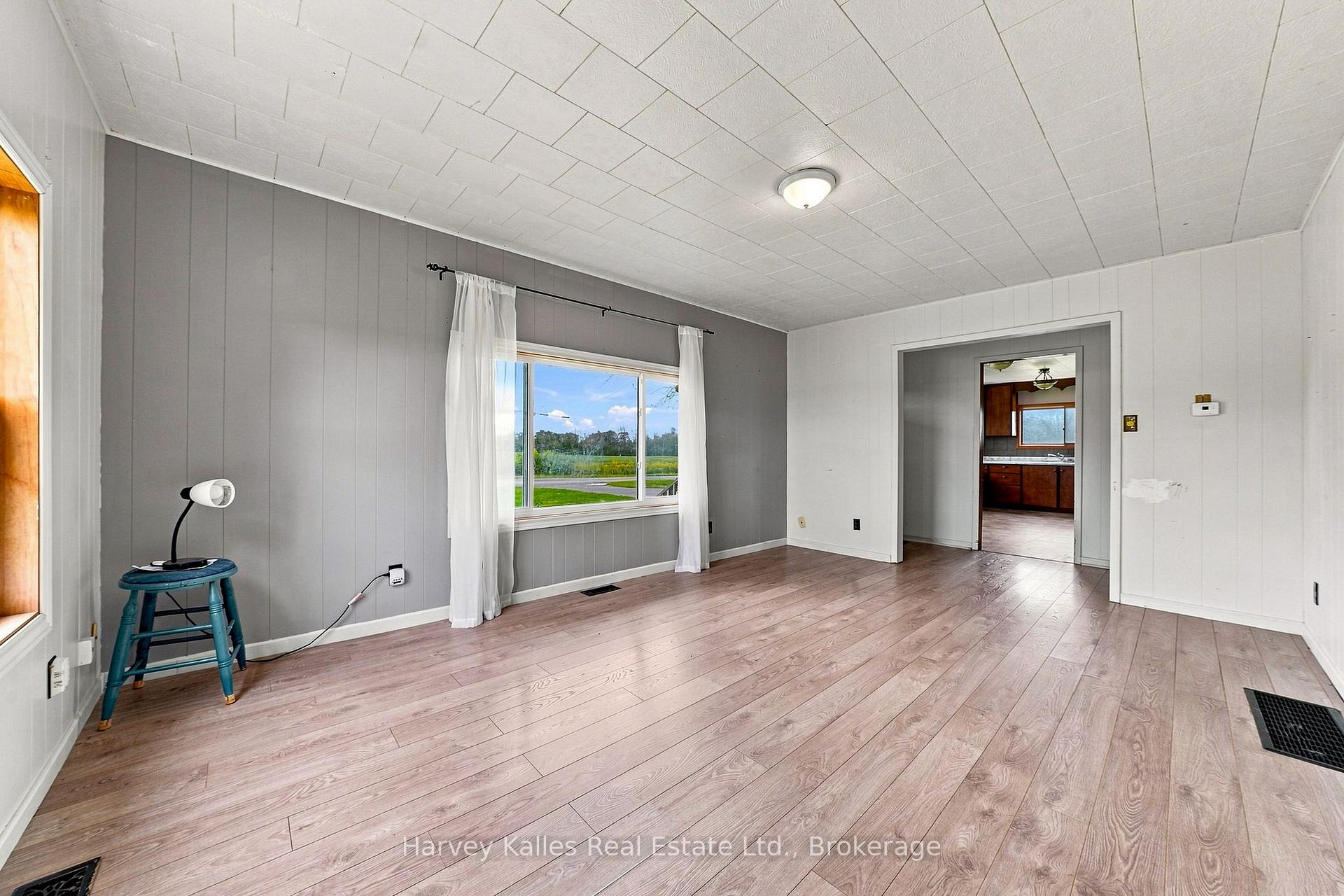 Photo 6 of 147 Caughey Road, Prince Edward County, Sophiasburg Ward — HOMEH