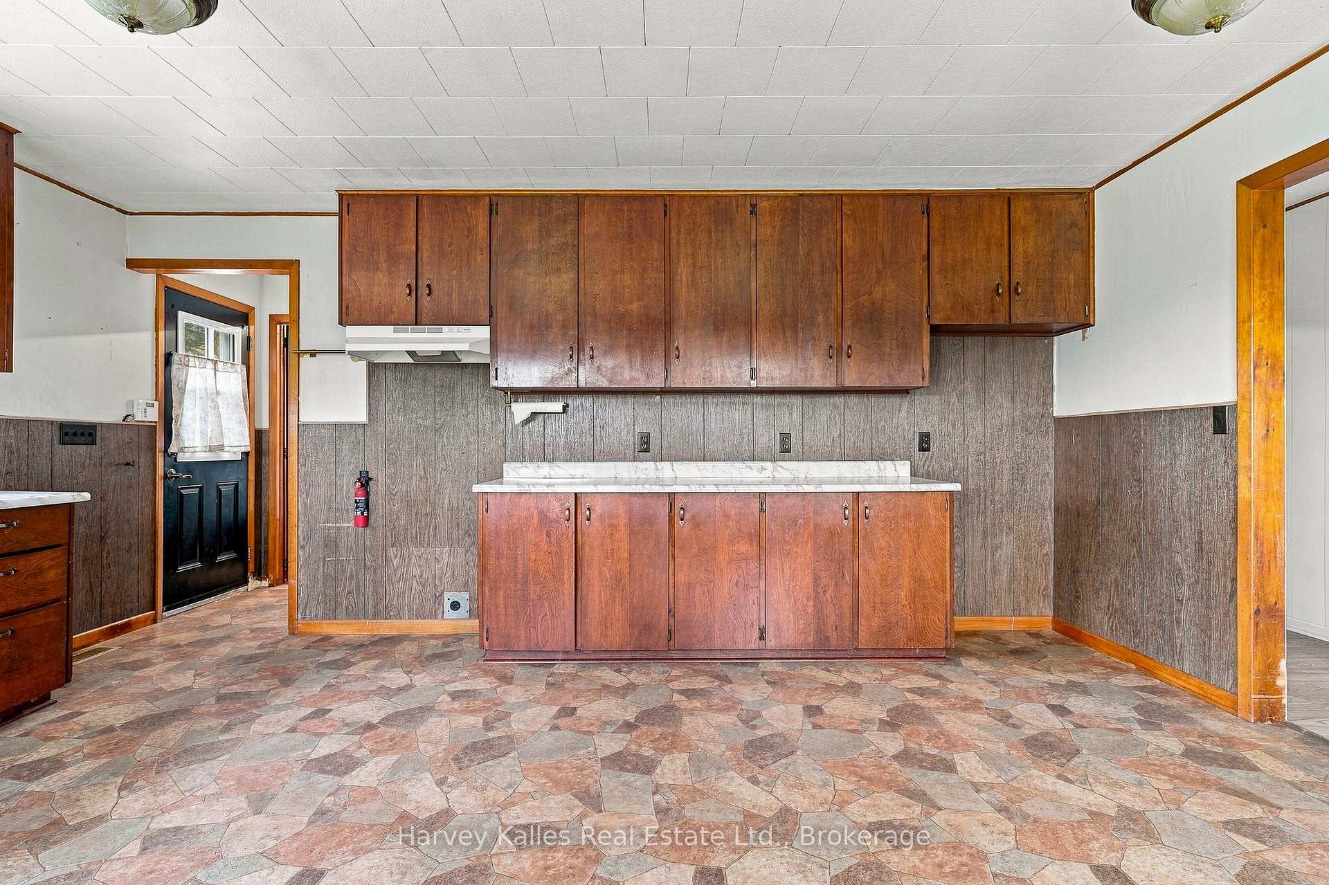 Photo 11 of 147 Caughey Road, Prince Edward County, Sophiasburg Ward — HOMEH