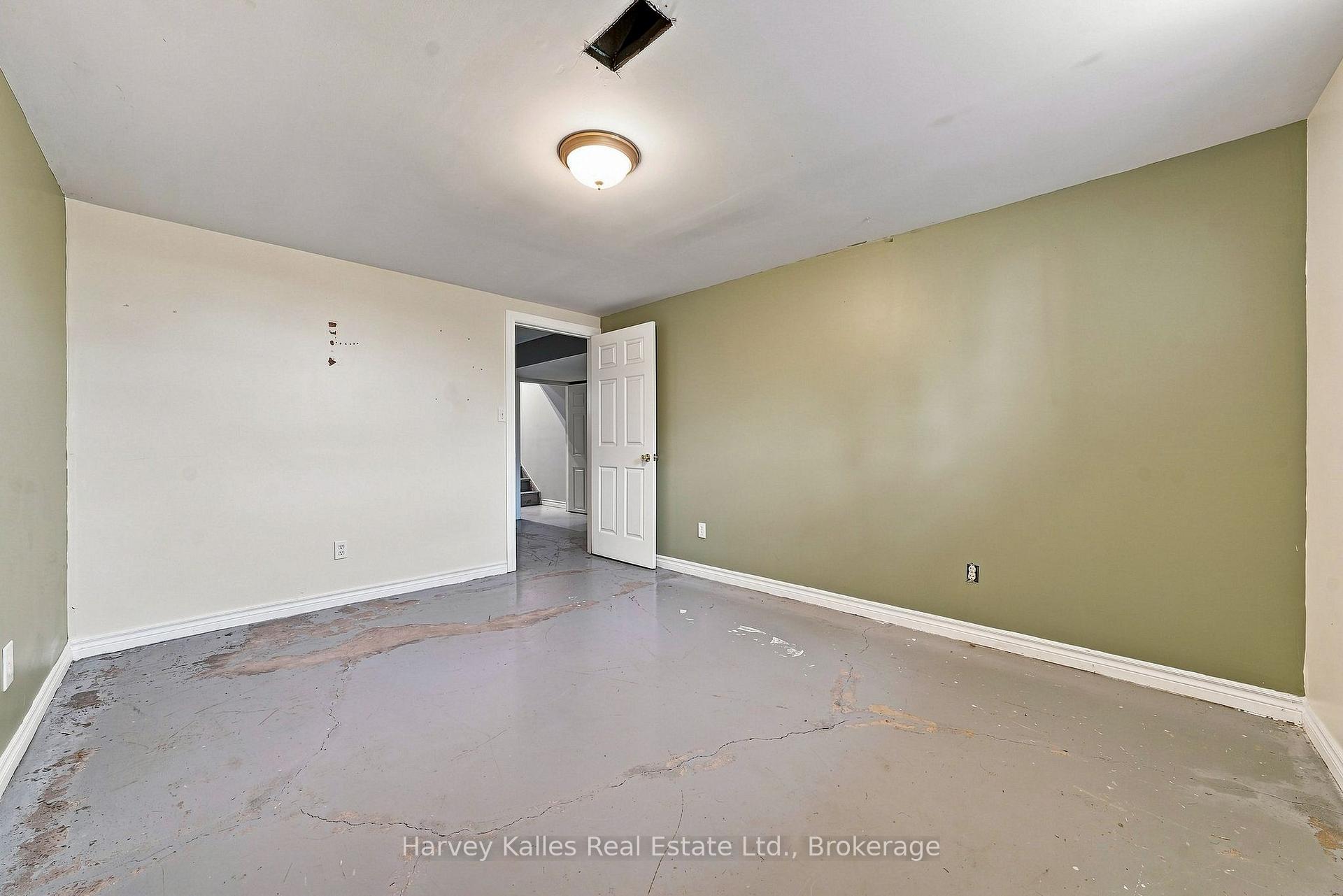 Photo 28 of 147 Caughey Road, Prince Edward County, Sophiasburg Ward — HOMEH