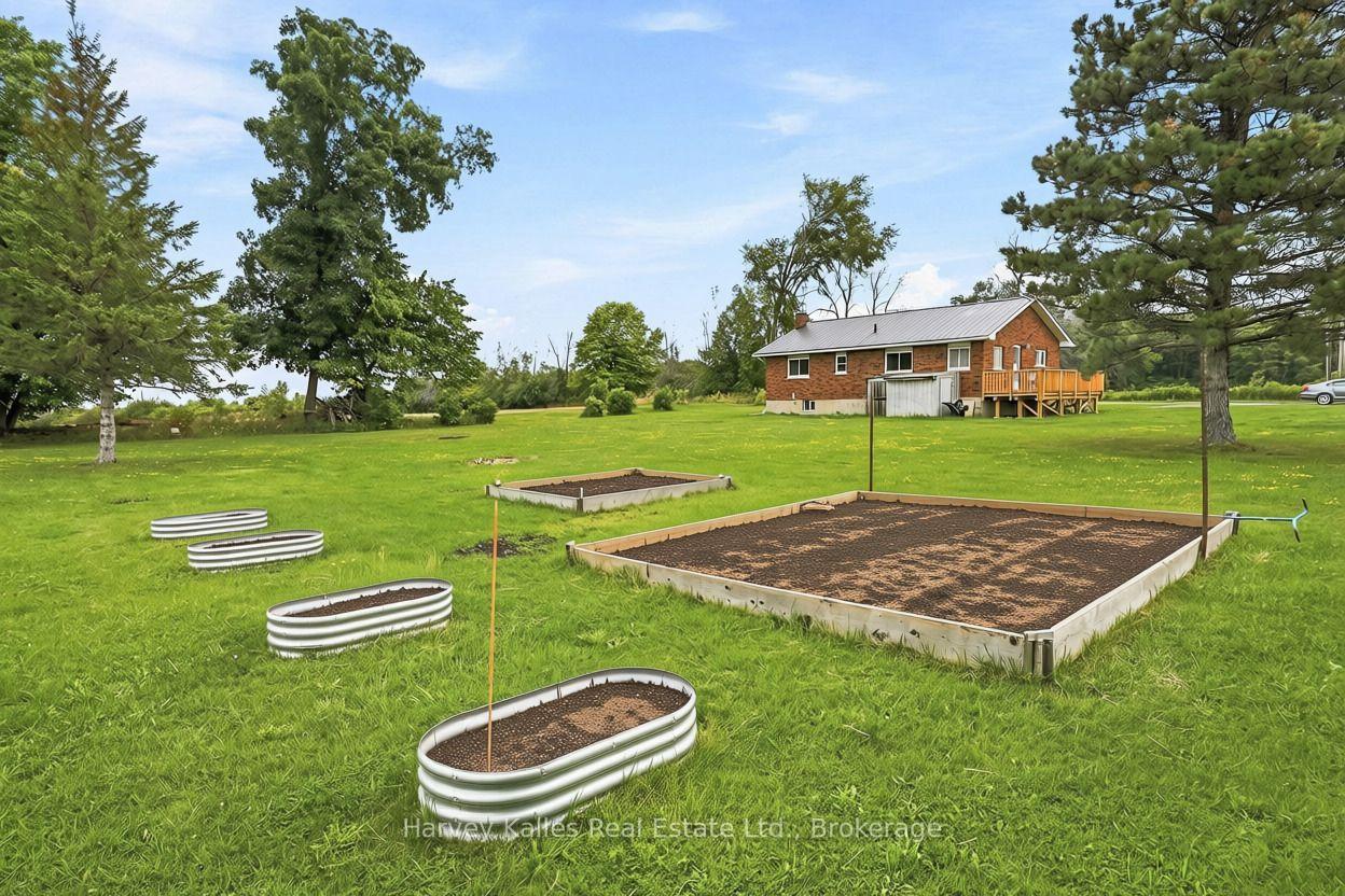 Photo 35 of 147 Caughey Road, Prince Edward County, Sophiasburg Ward — HOMEH
