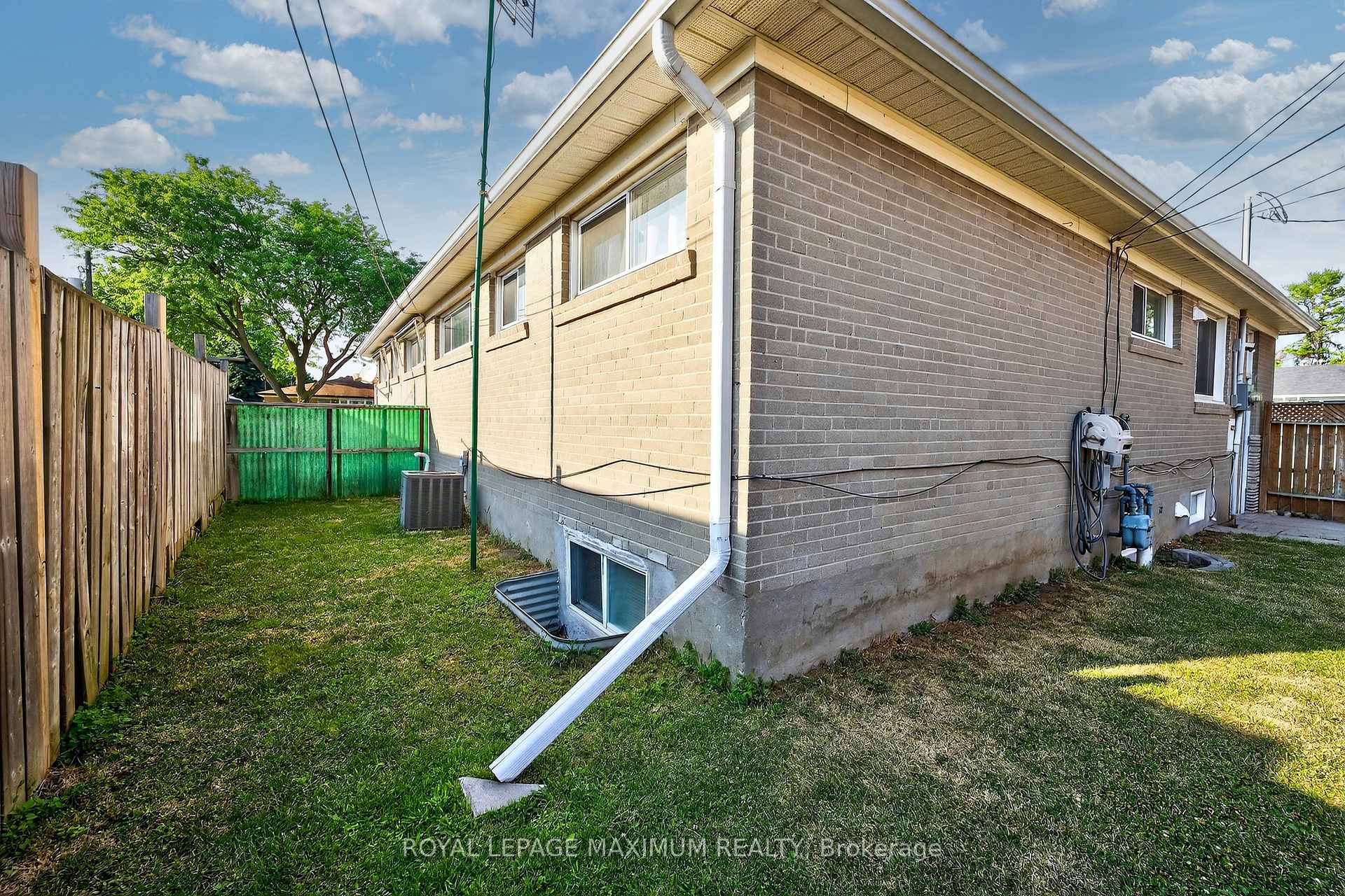 Photo 24 of Unit Basement, 362 Rosedale Drive, Whitby, Downtown Whitby — HOMEH
