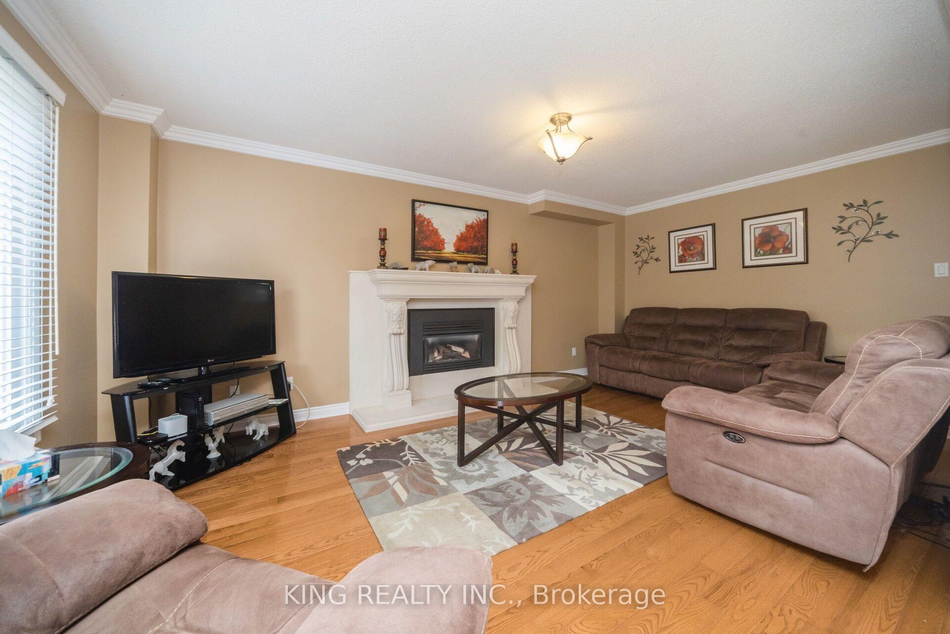 Photo 14 of 52 Leeward Drive, Brampton, Westgate — HOMEH