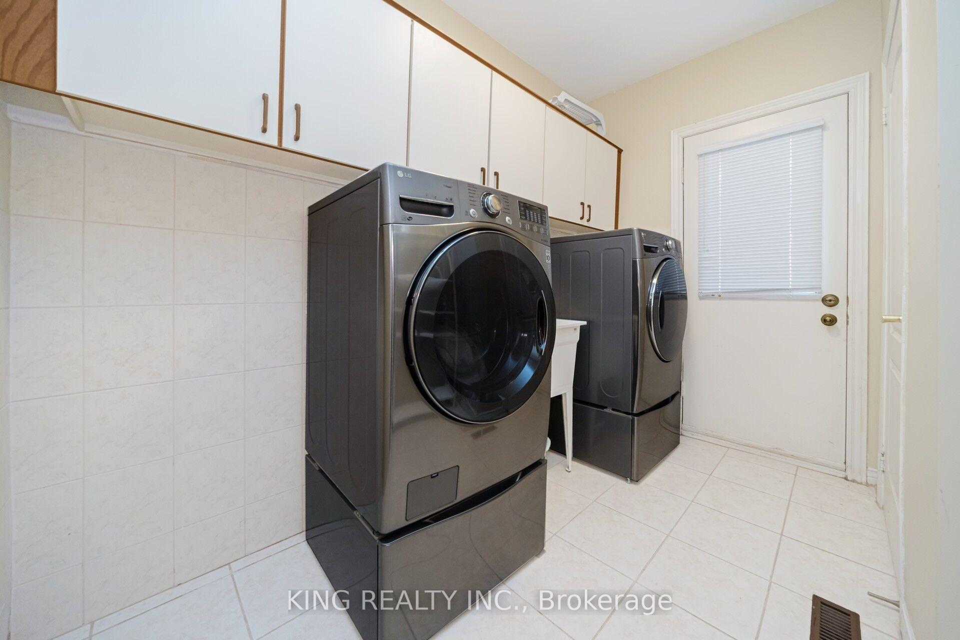 Photo 18 of 52 Leeward Drive, Brampton, Westgate — HOMEH