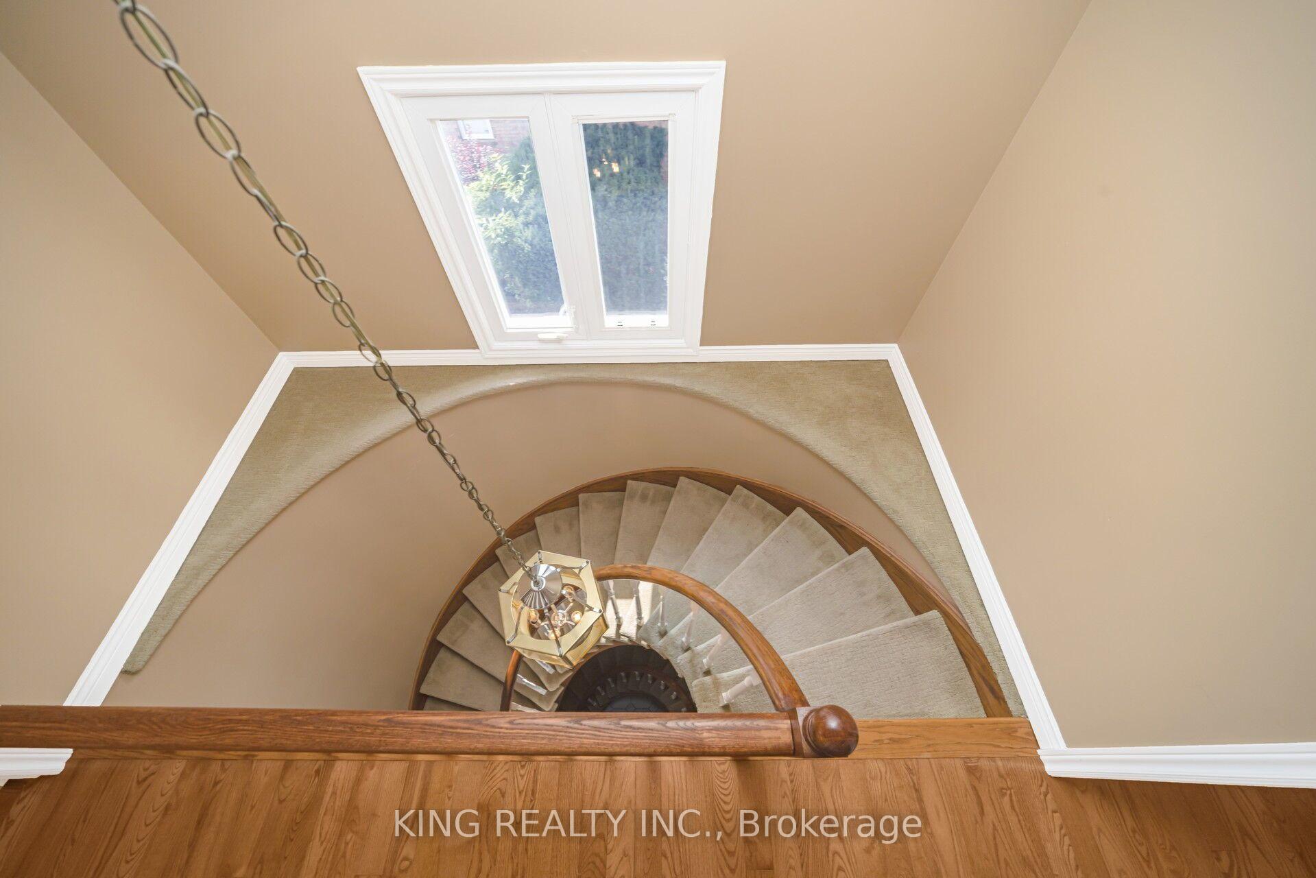 Photo 20 of 52 Leeward Drive, Brampton, Westgate — HOMEH