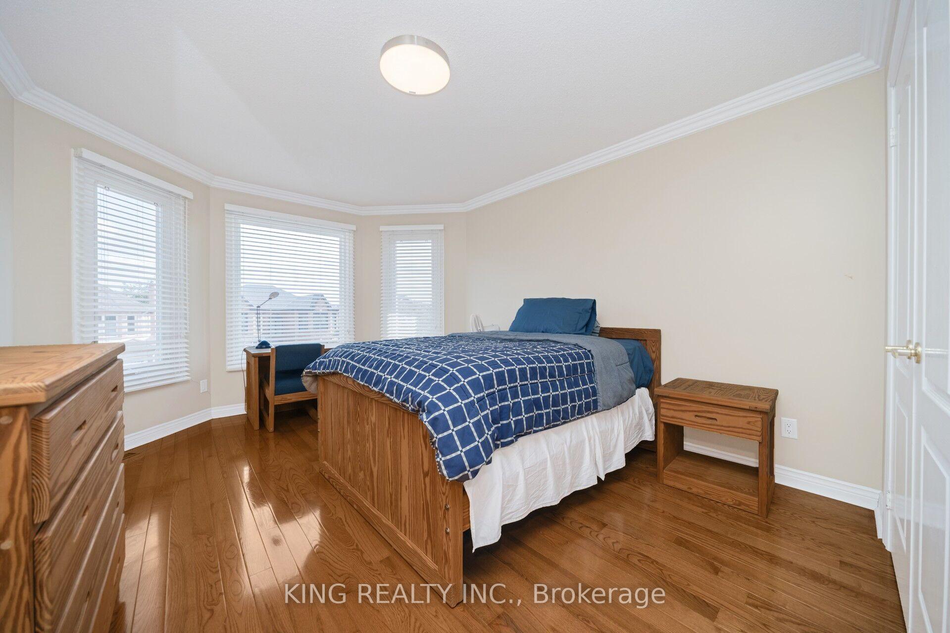 Photo 22 of 52 Leeward Drive, Brampton, Westgate — HOMEH