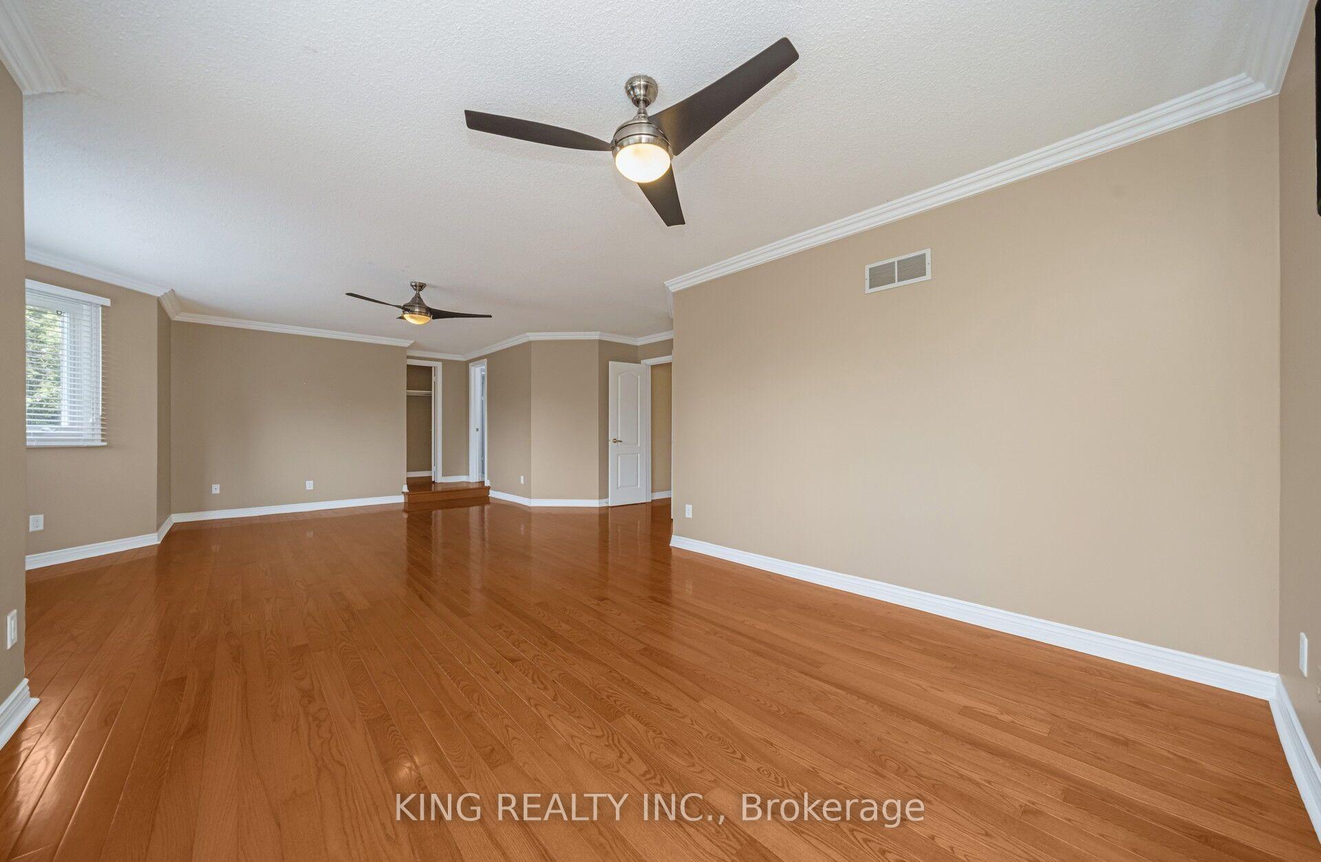 Photo 32 of 52 Leeward Drive, Brampton, Westgate — HOMEH