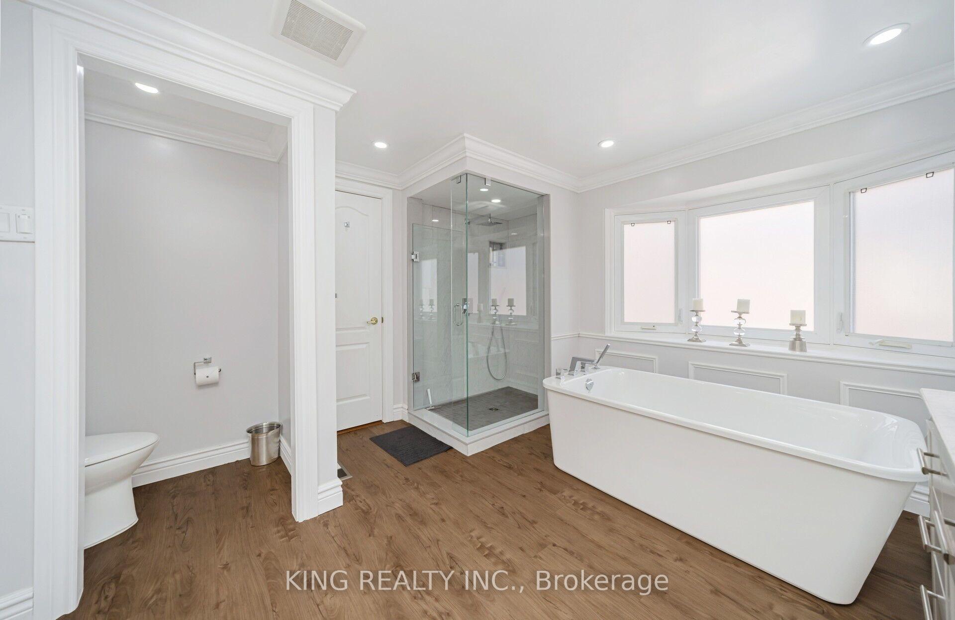 Photo 35 of 52 Leeward Drive, Brampton, Westgate — HOMEH