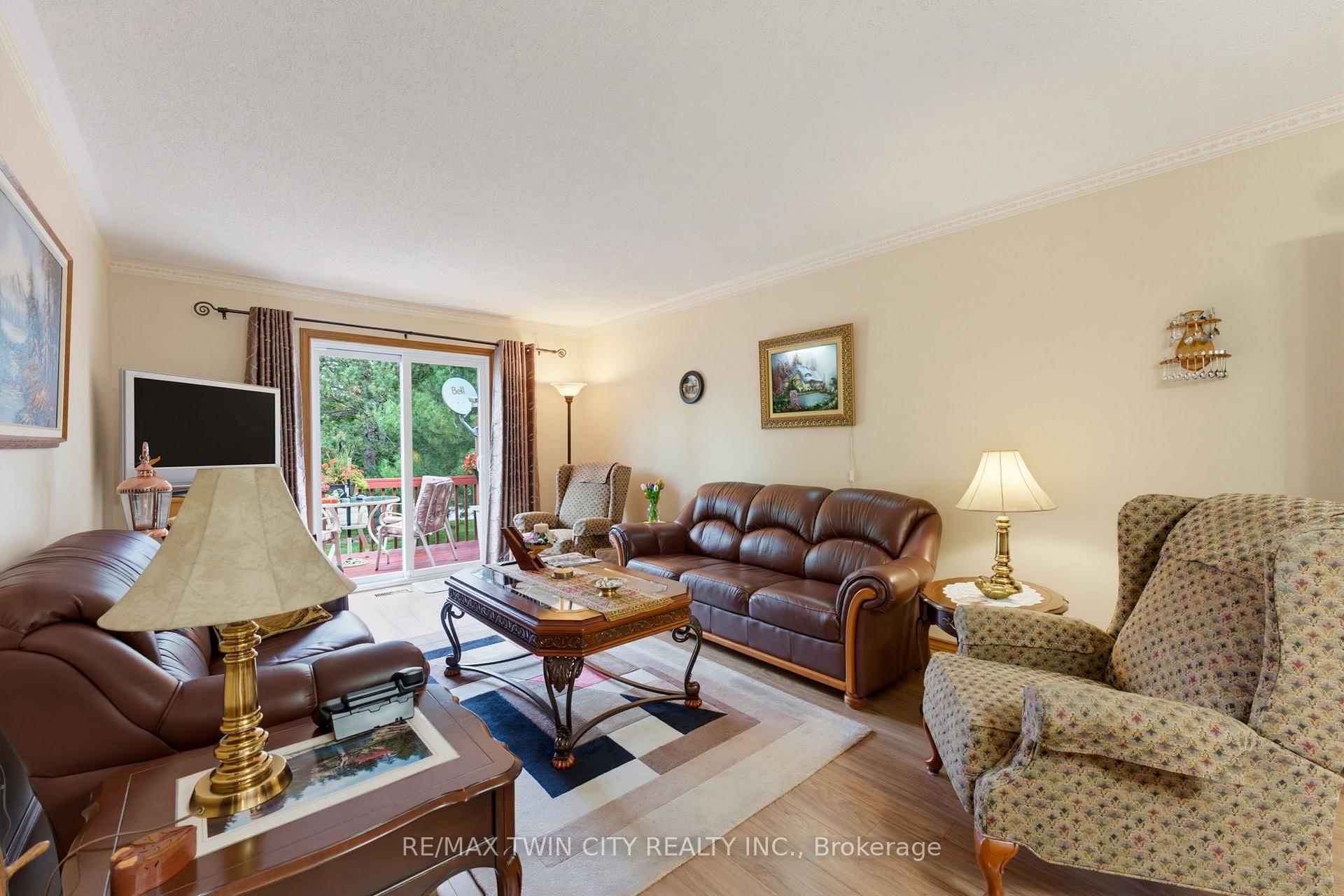Photo 7 of Unit 2, 1 Buchanan Crescent, Brantford, Lynden Hills — HOMEH