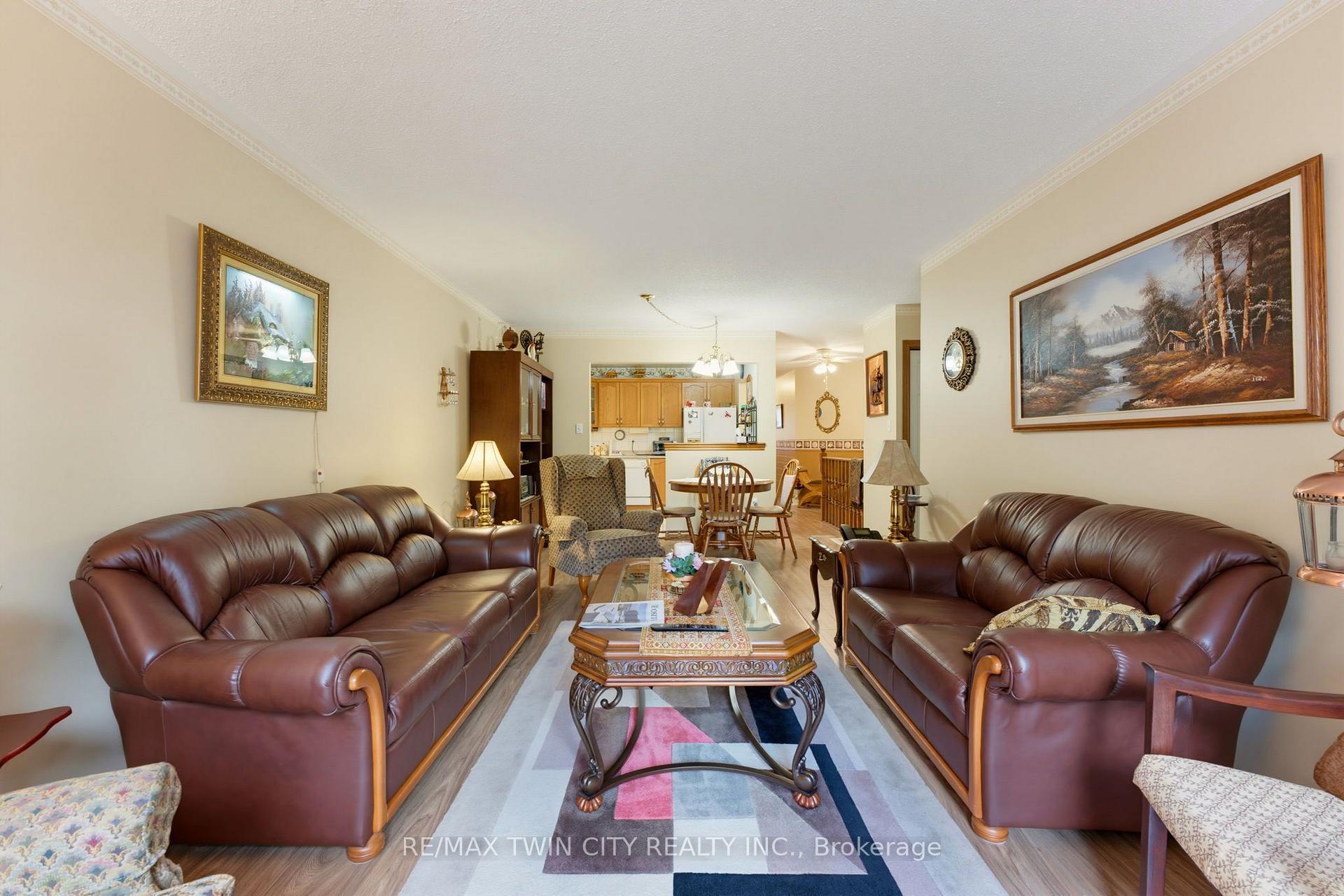 Photo 8 of Unit 2, 1 Buchanan Crescent, Brantford, Lynden Hills — HOMEH