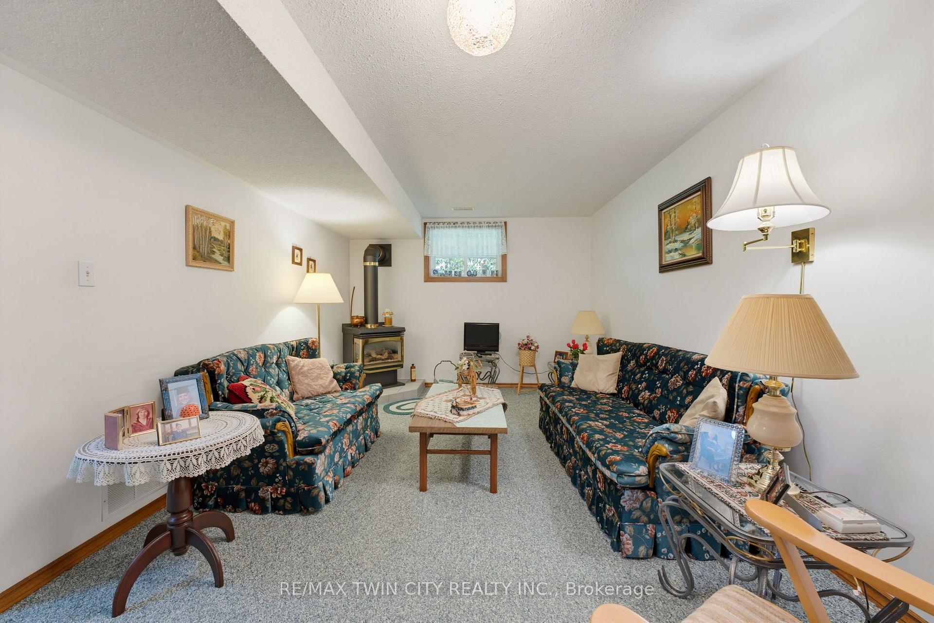 Photo 18 of Unit 2, 1 Buchanan Crescent, Brantford, Lynden Hills — HOMEH