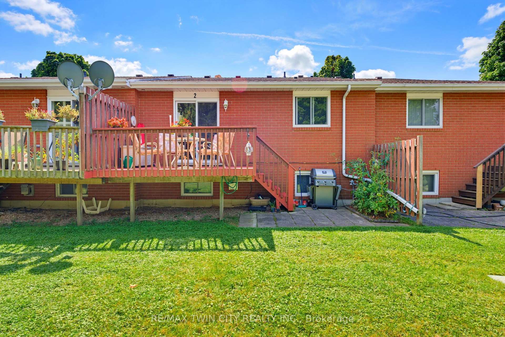 Photo 24 of Unit 2, 1 Buchanan Crescent, Brantford, Lynden Hills — HOMEH