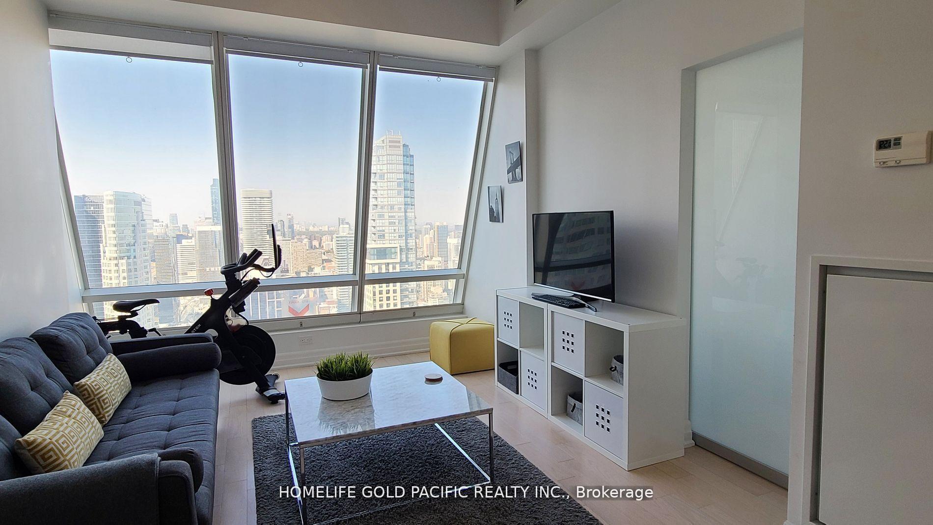 Photo 5 of Unit 5406, 8 The Esplanade, Toronto, Waterfront Communities — HOMEH