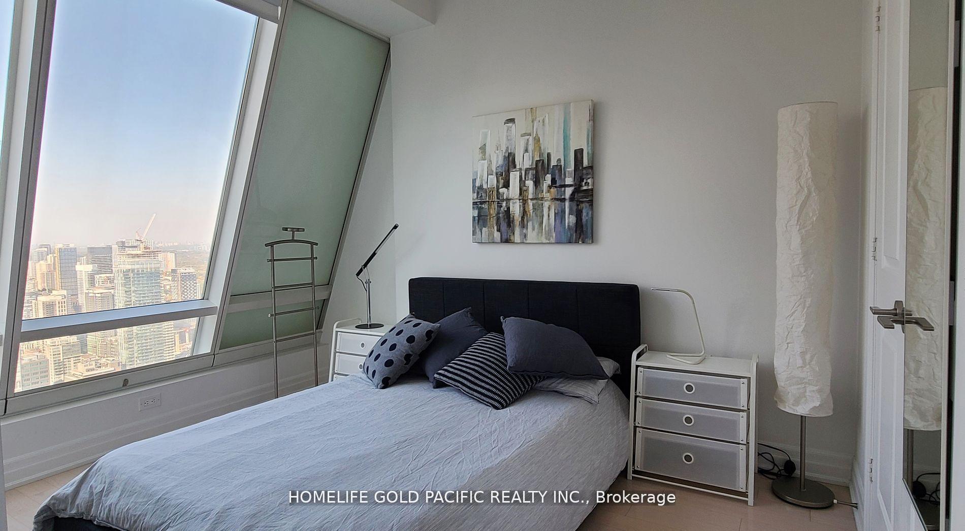Photo 11 of Unit 5406, 8 The Esplanade, Toronto, Waterfront Communities — HOMEH