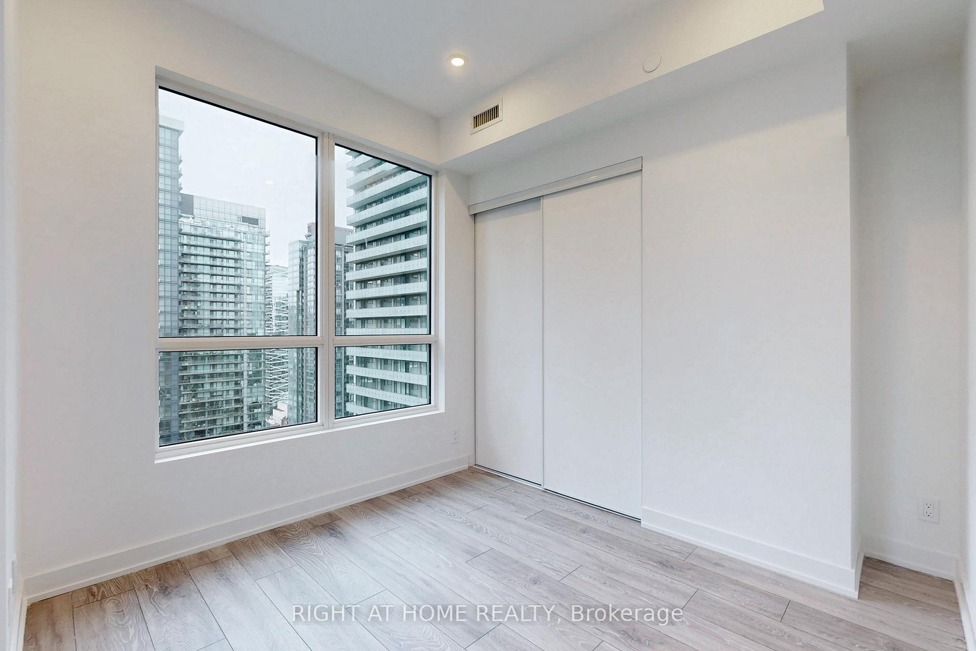 Photo 9 of Unit 3302, 108 Peter Street, Toronto, Waterfront Communities — HOMEH