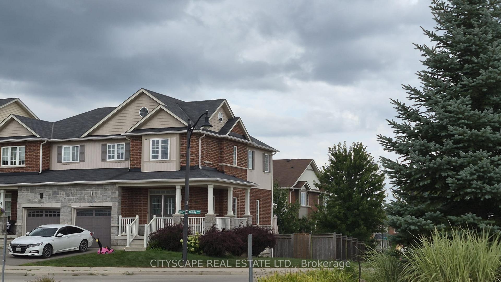 Photo 1 of 24 Gunby Boulevard, Hamilton, Waterdown — HOMEH