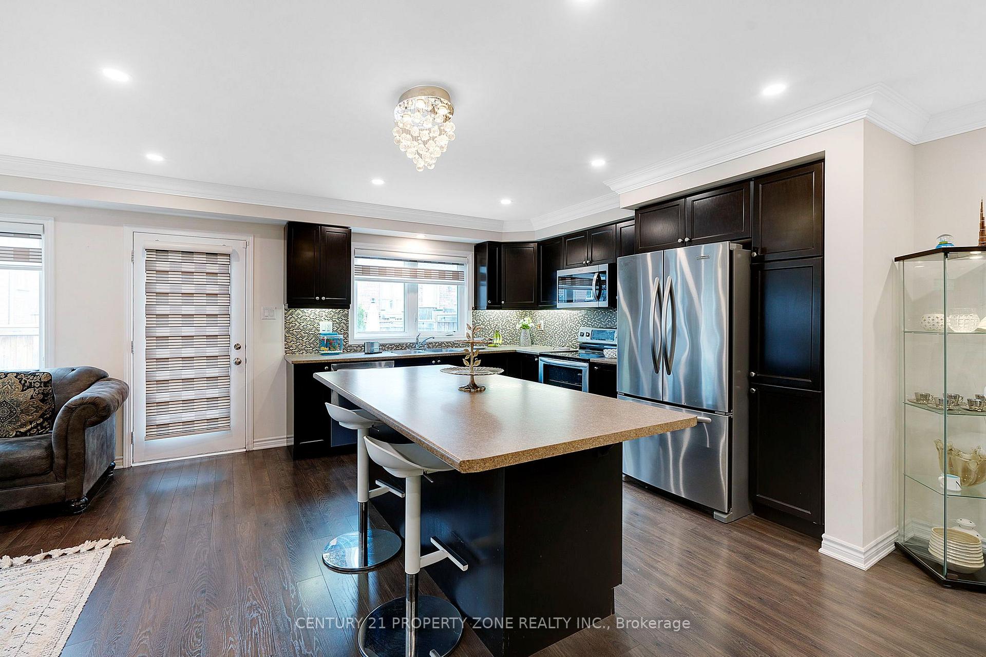 Photo 12 of 12 Lothbury Drive, Brampton, Northwest Brampton — HOMEH