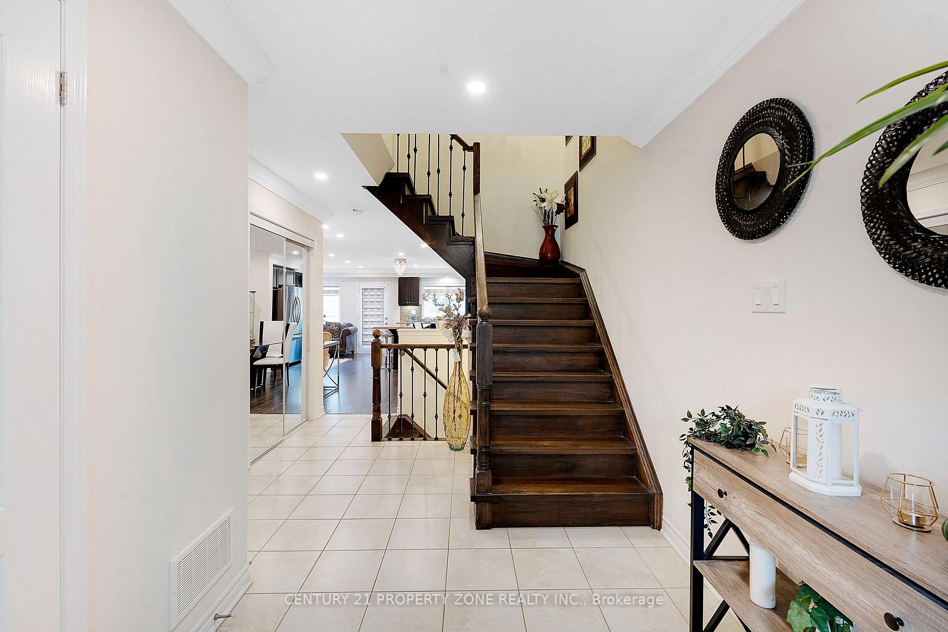 Photo 18 of 12 Lothbury Drive, Brampton, Northwest Brampton — HOMEH