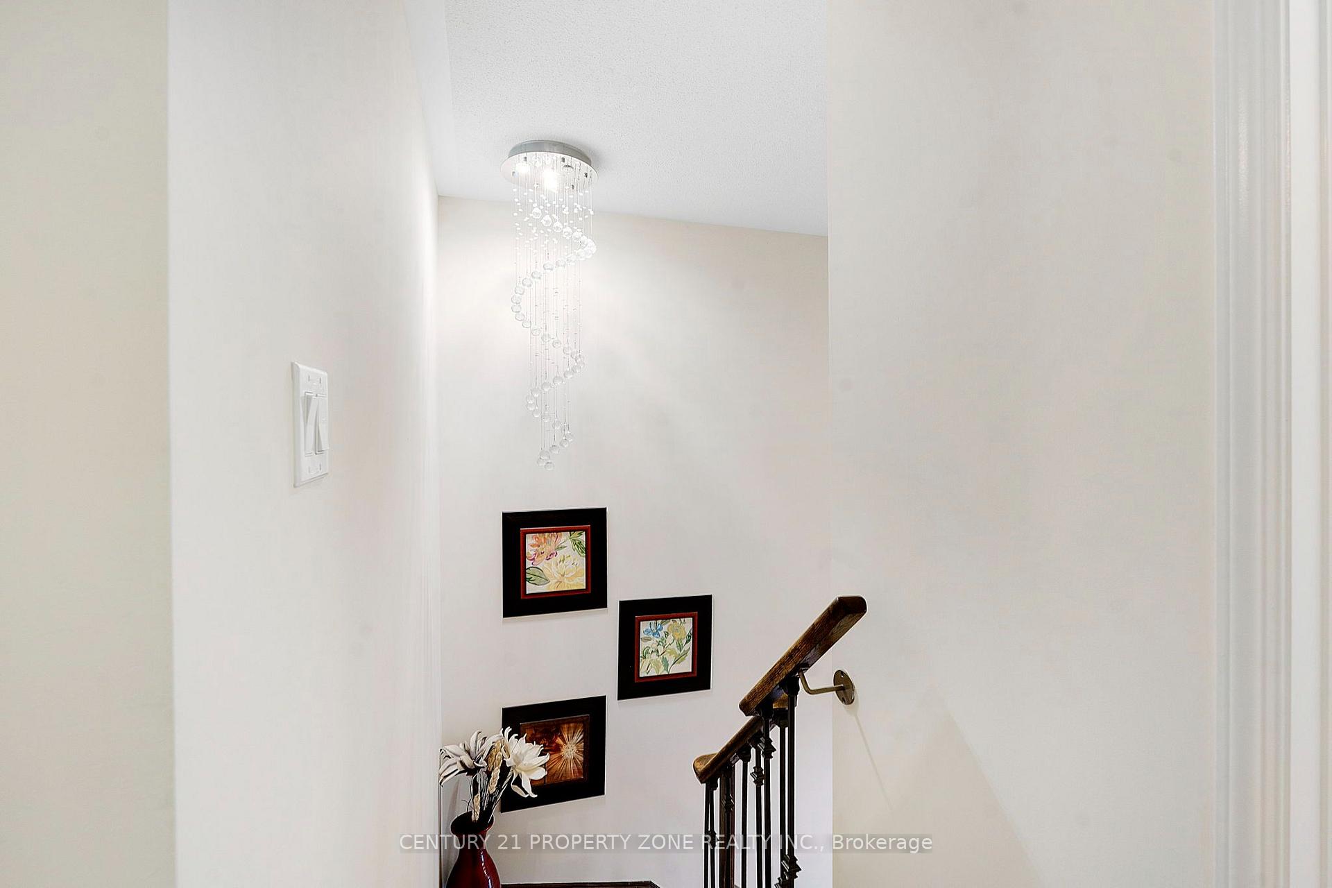 Photo 20 of 12 Lothbury Drive, Brampton, Northwest Brampton — HOMEH