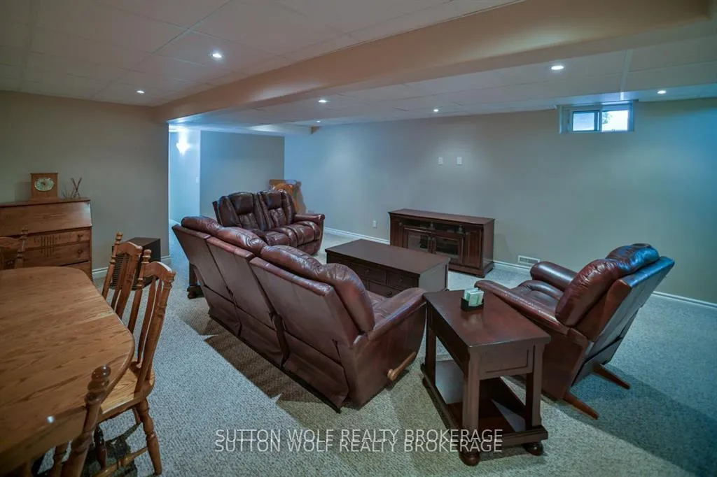 Photo 28 of 60 Sunset Avenue, Warwick, Watford — HOMEH