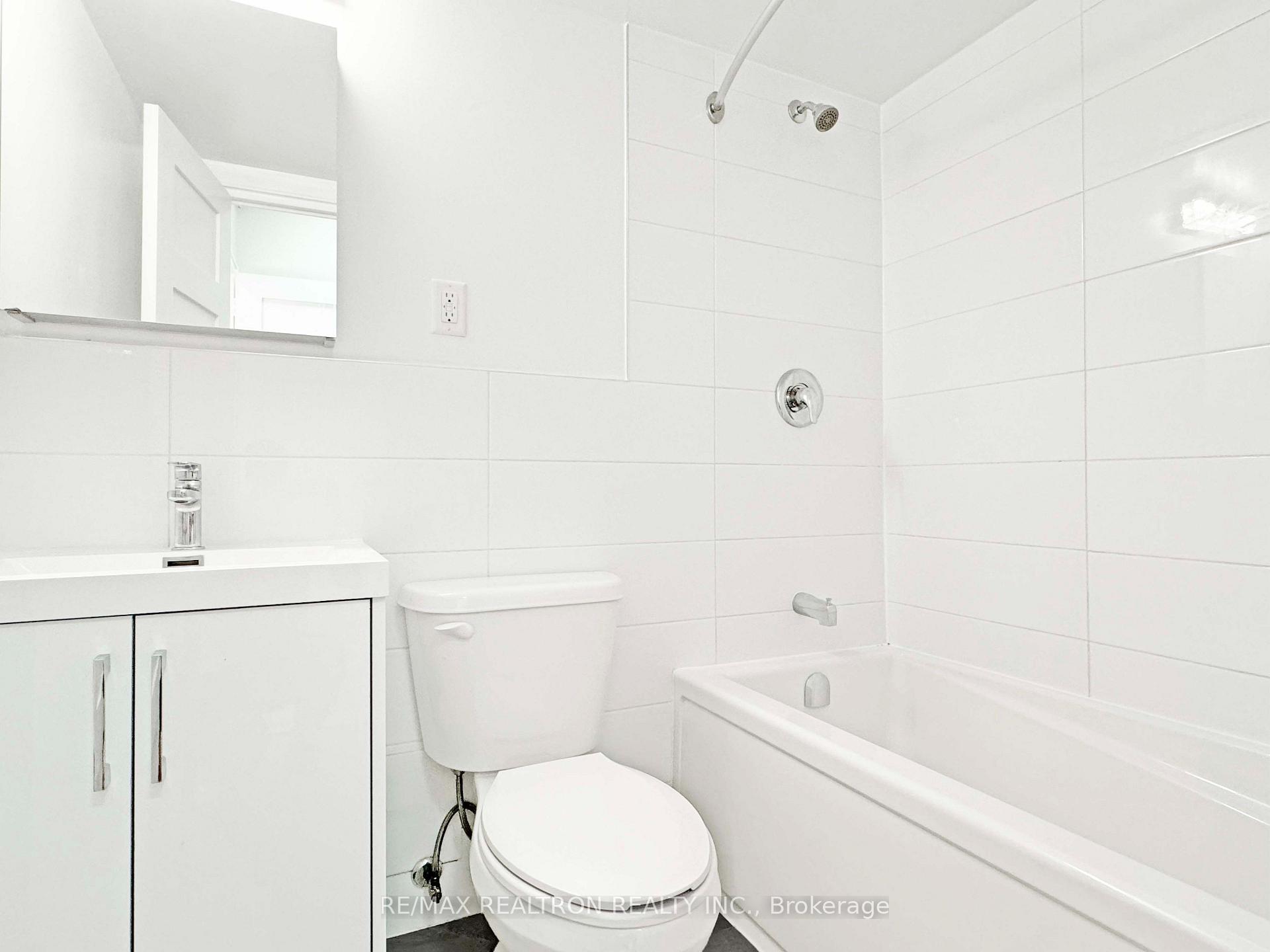Photo 9 of Unit 804, 485 Huron Street, Toronto, The Annex — HOMEH
