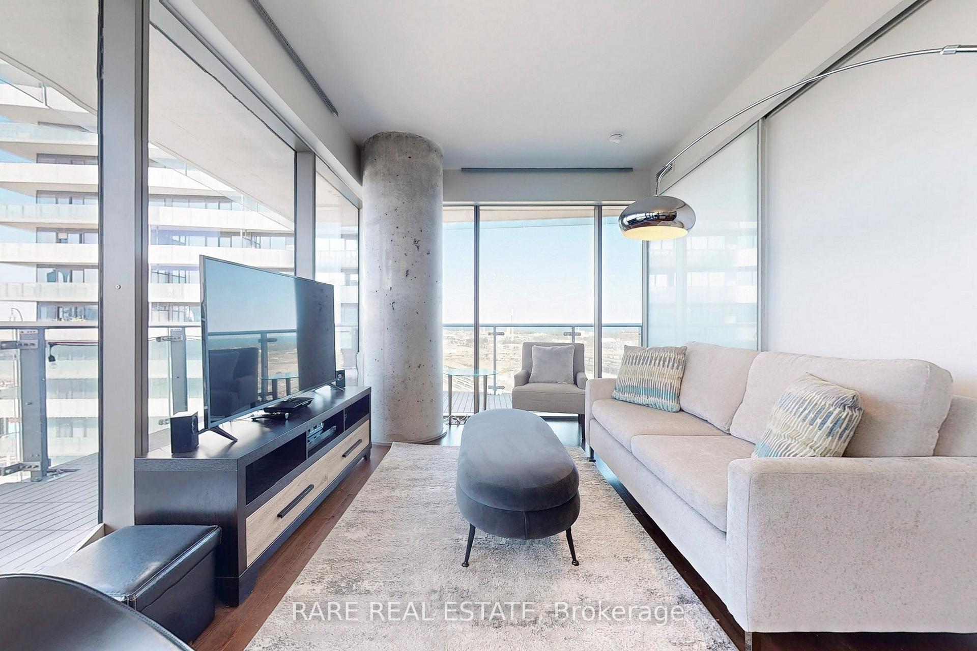 Photo 4 of Unit 2403, 70 Distillery Lane, Toronto, Waterfront Communities — HOMEH