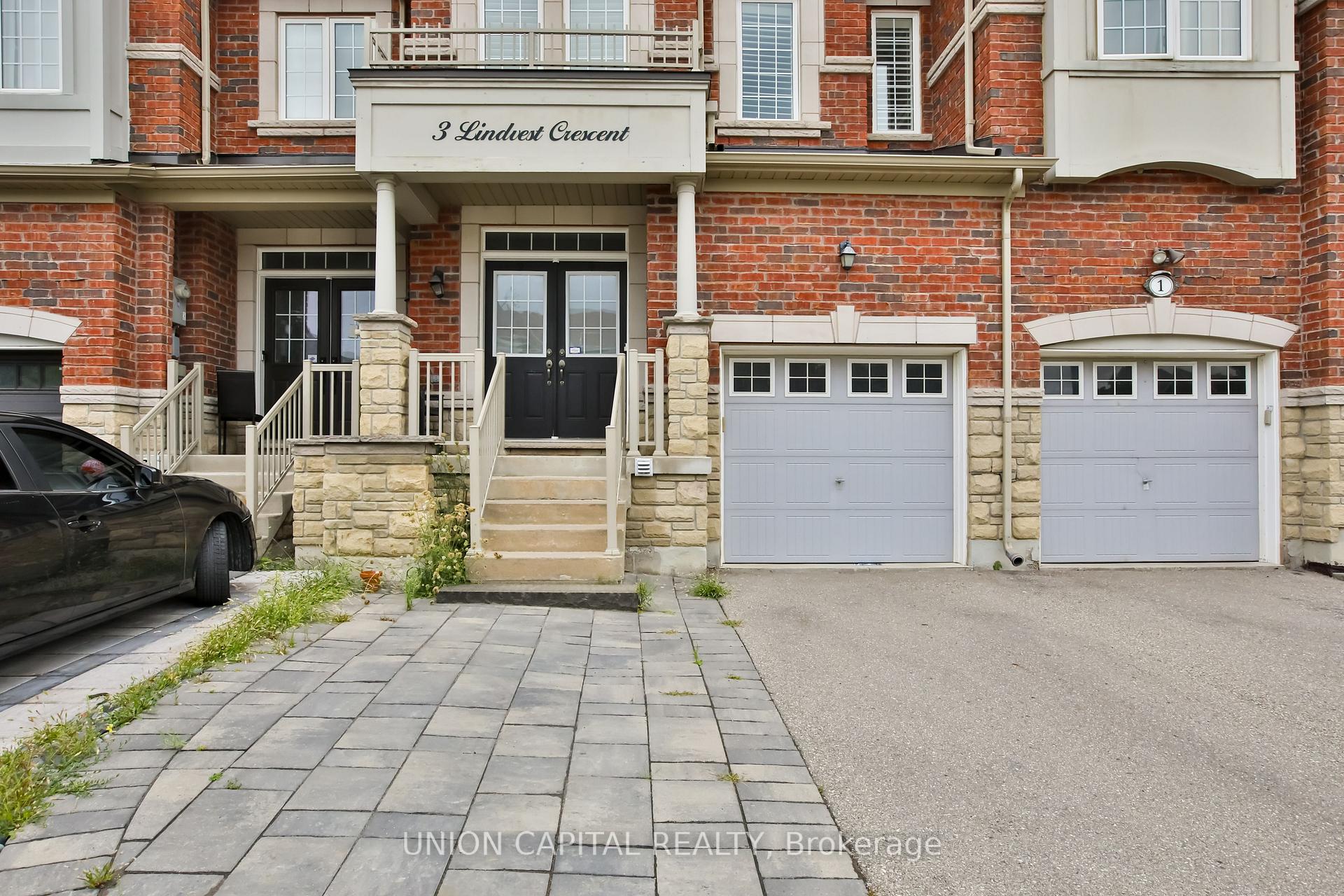 Photo 3 of 3 Lindvest Crescent, Vaughan, Patterson — HOMEH