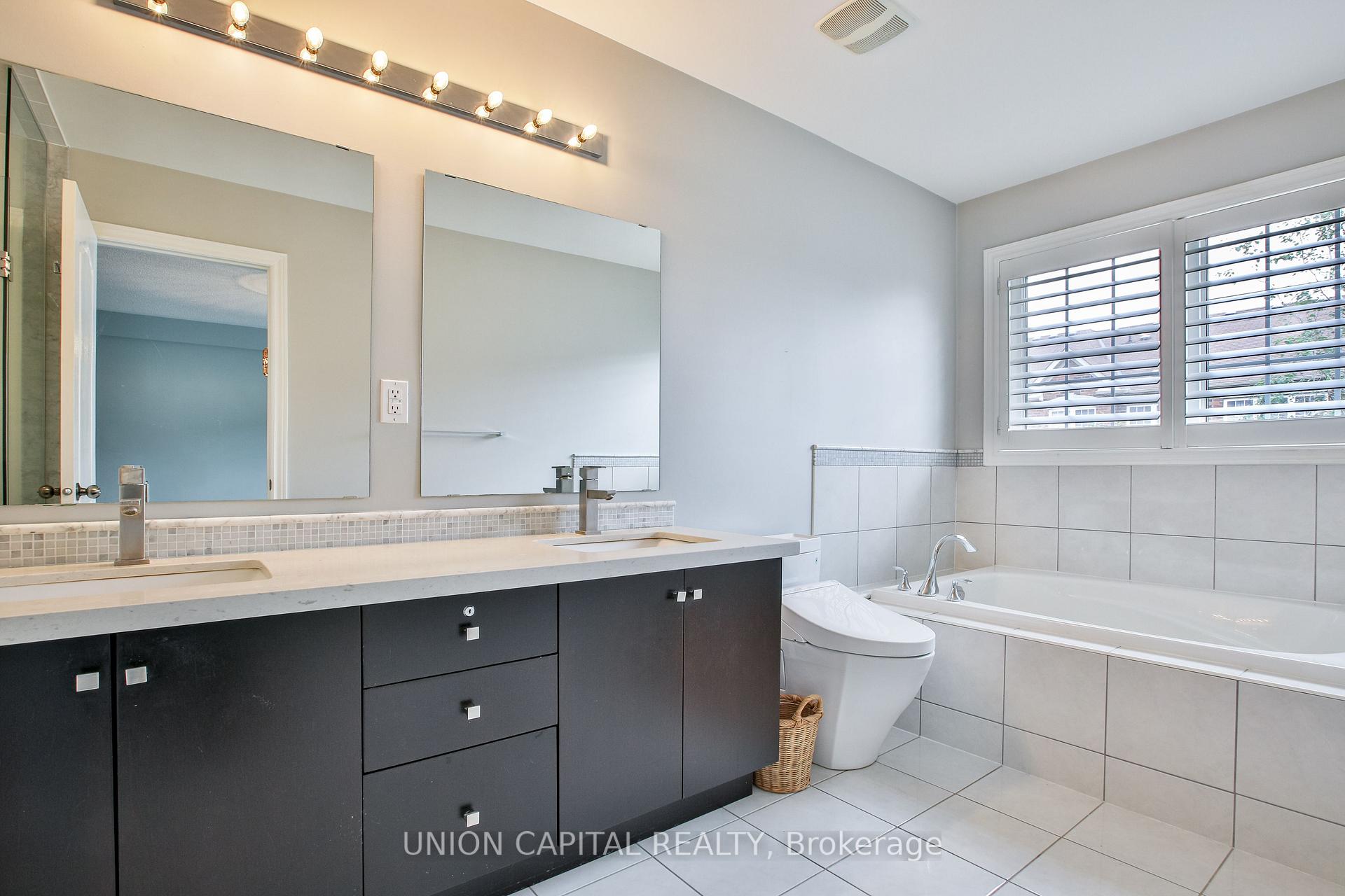 Photo 20 of 3 Lindvest Crescent, Vaughan, Patterson — HOMEH