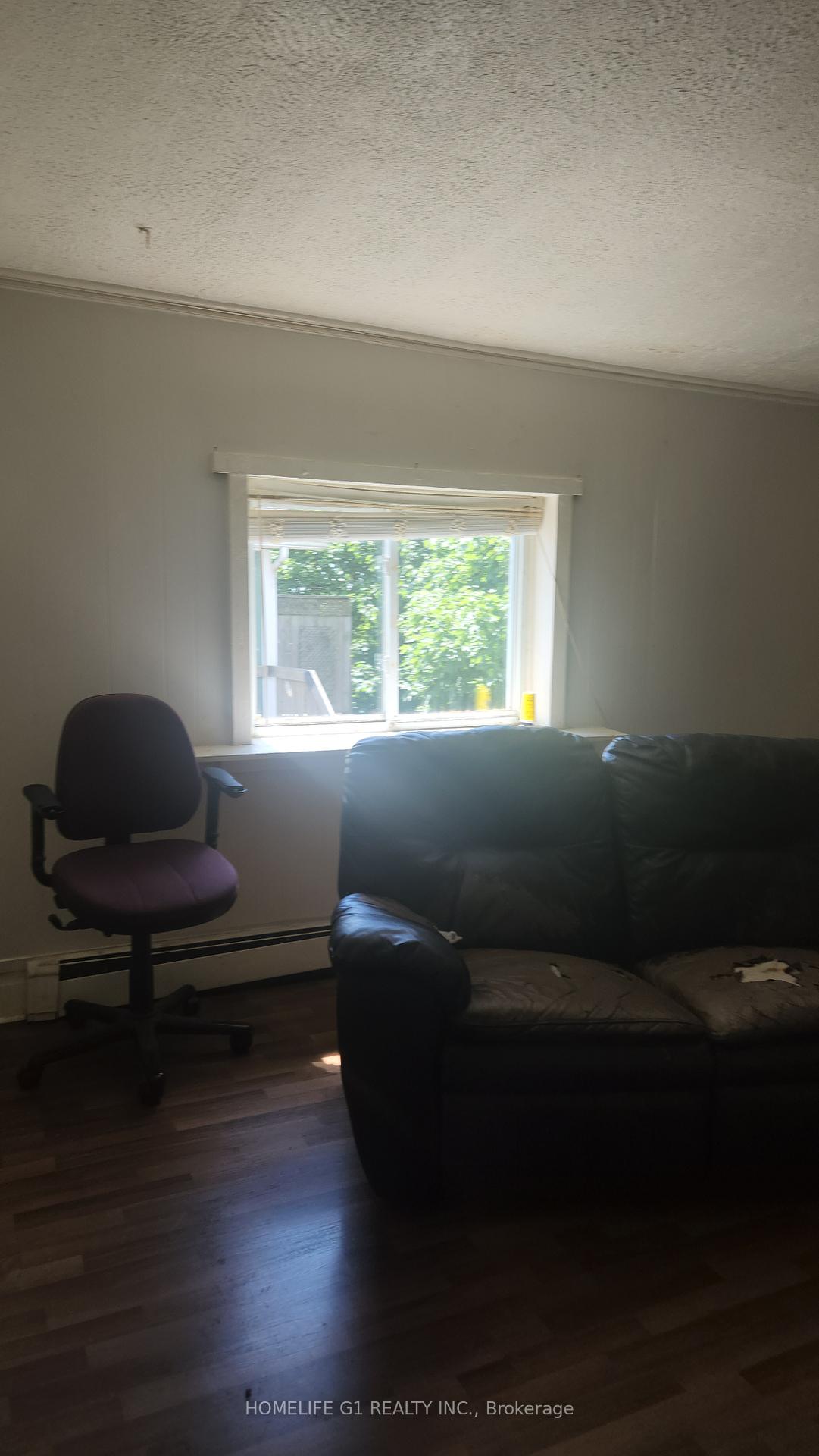 Photo 7 of 42 Riverside Drive, Welland, Broadway — HOMEH