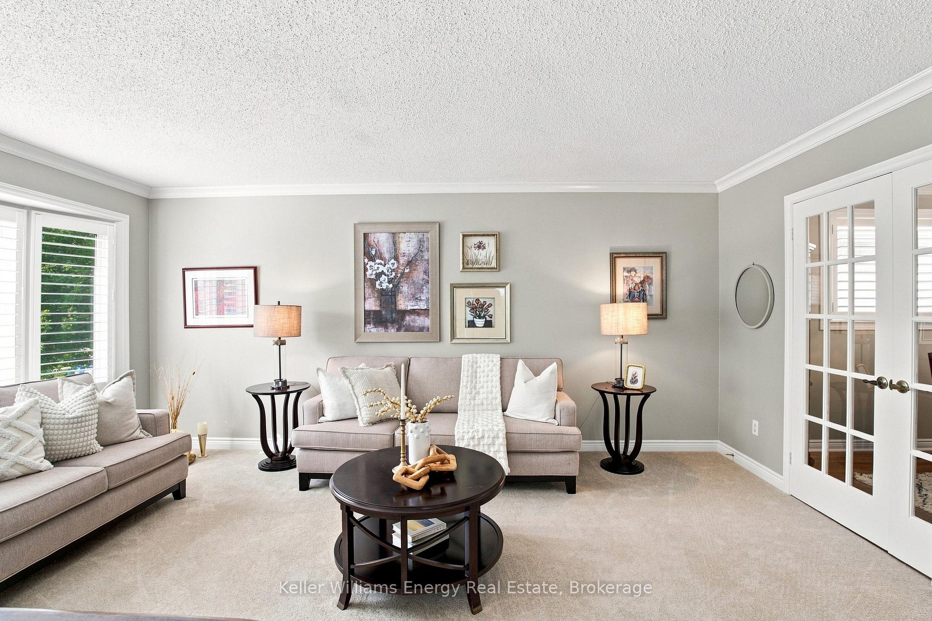 Photo 6 of 30 Alderbrook Drive, Clarington, Courtice — HOMEH