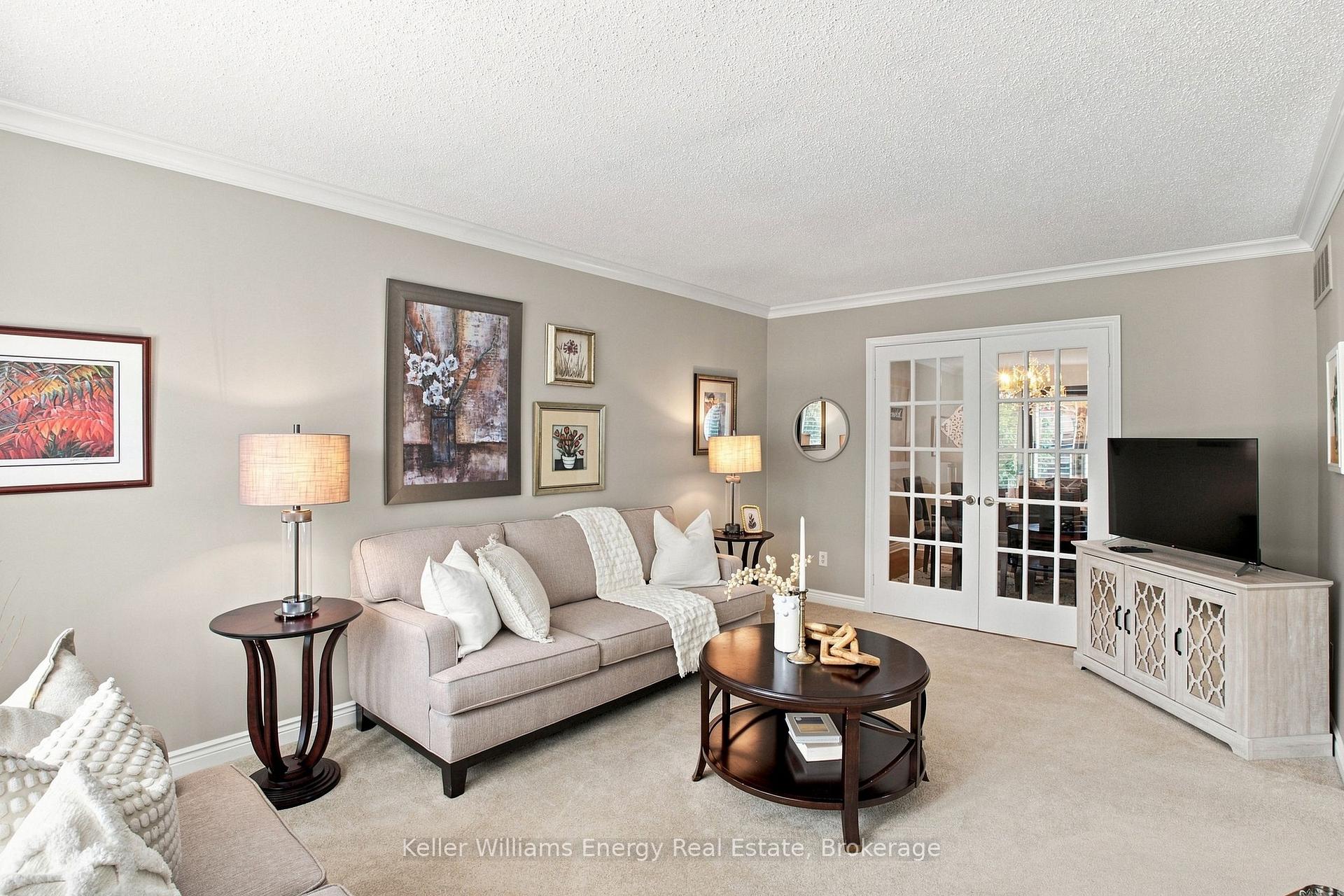 Photo 7 of 30 Alderbrook Drive, Clarington, Courtice — HOMEH