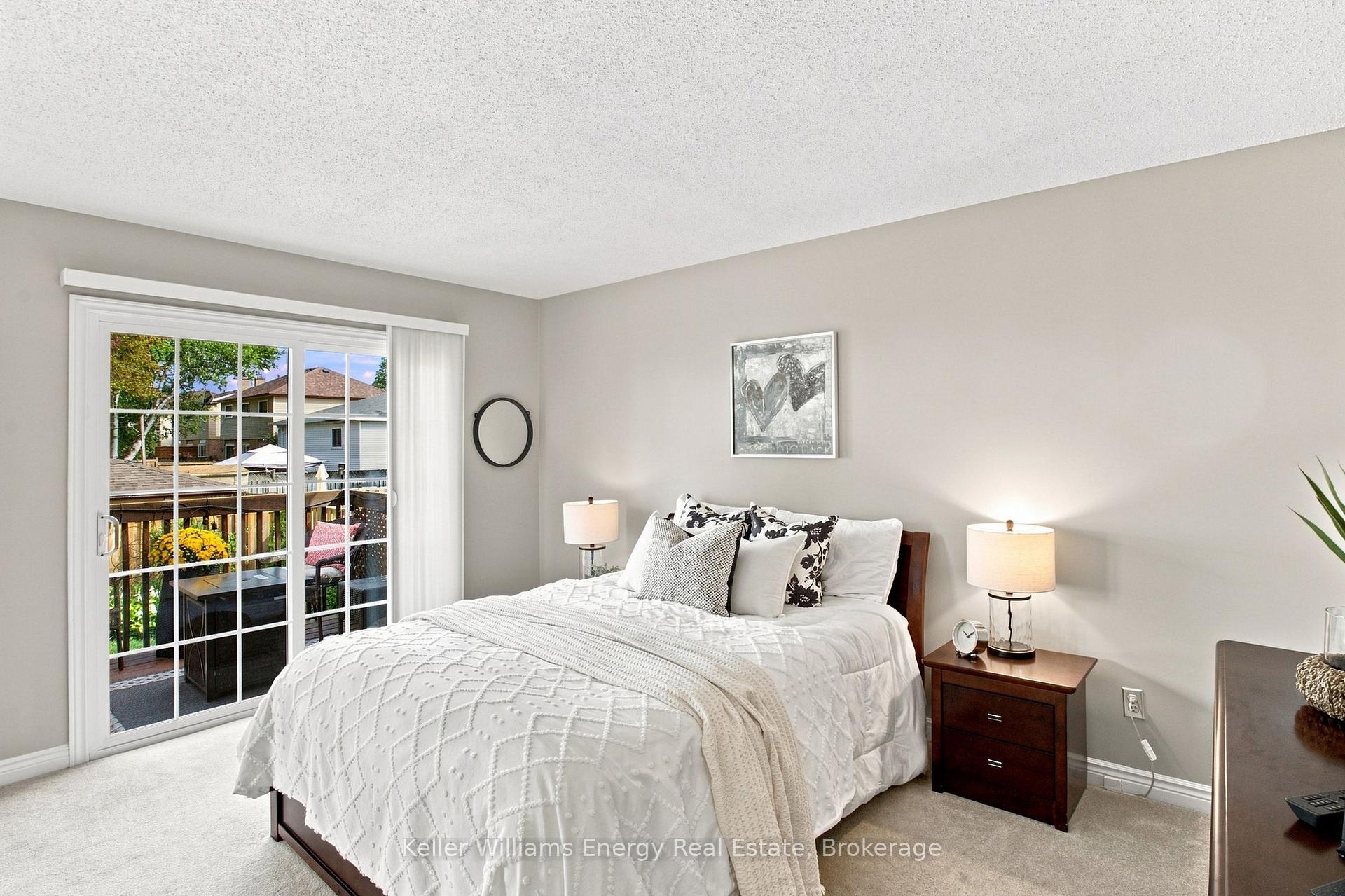 Photo 20 of 30 Alderbrook Drive, Clarington, Courtice — HOMEH