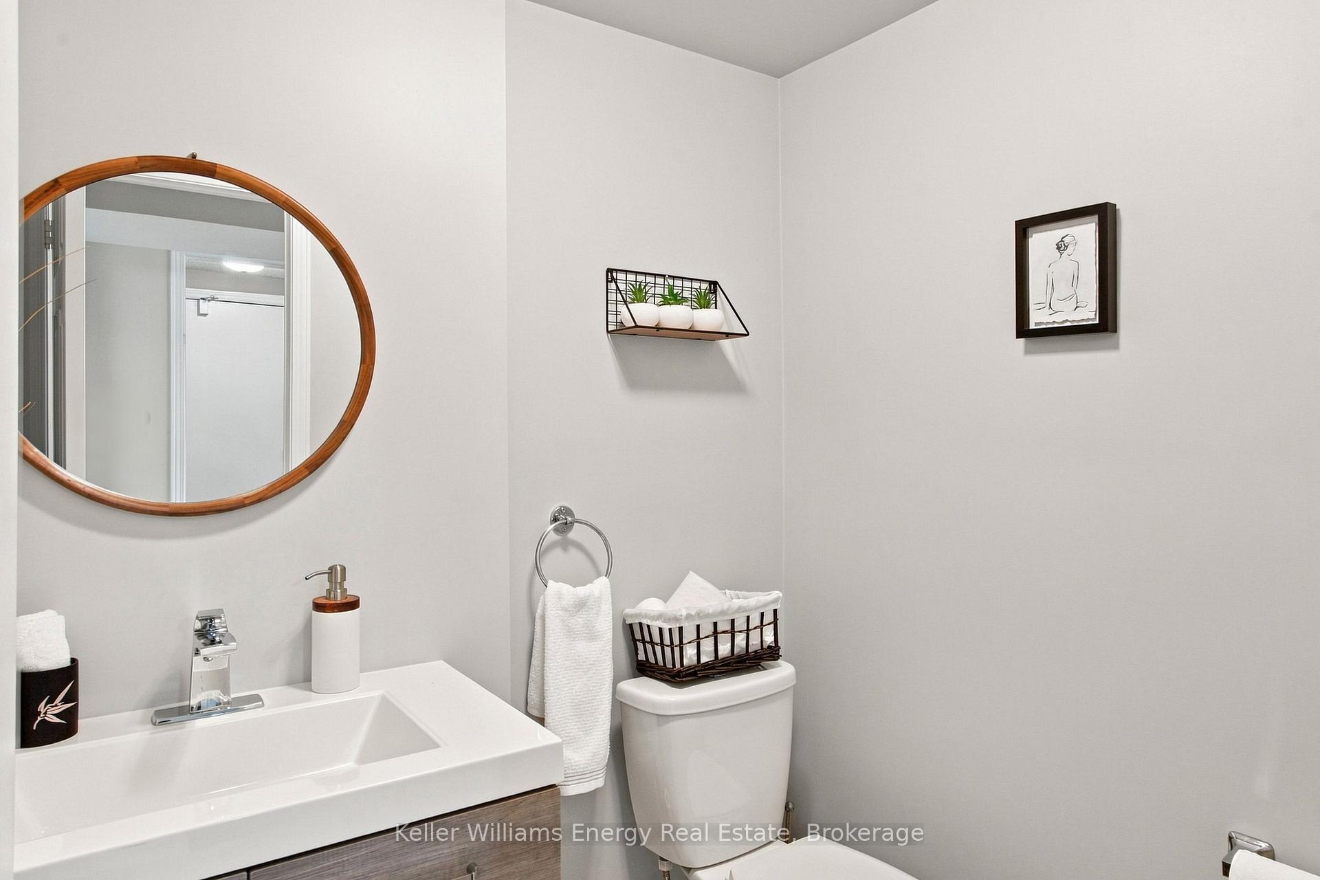 Photo 26 of 30 Alderbrook Drive, Clarington, Courtice — HOMEH