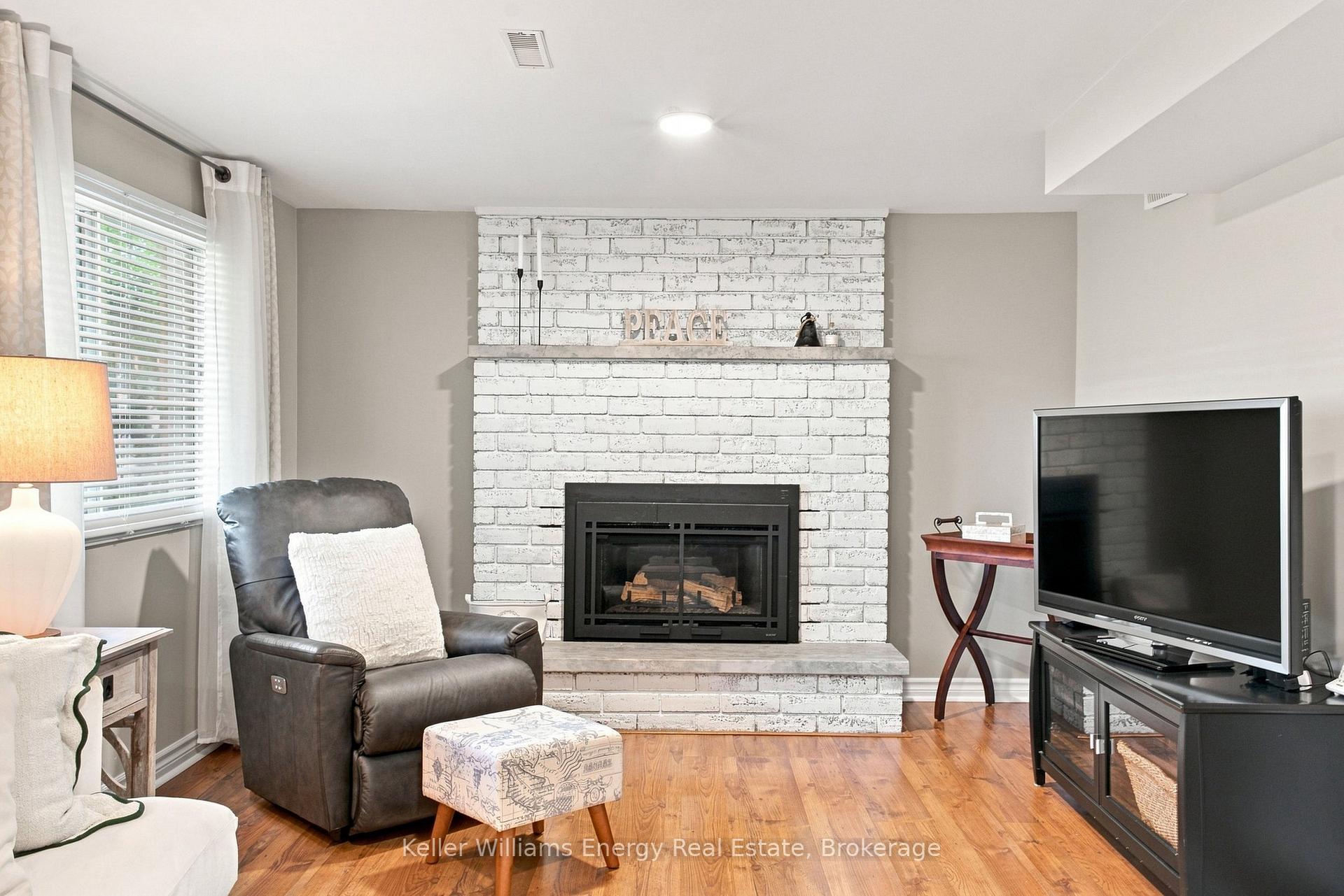 Photo 29 of 30 Alderbrook Drive, Clarington, Courtice — HOMEH