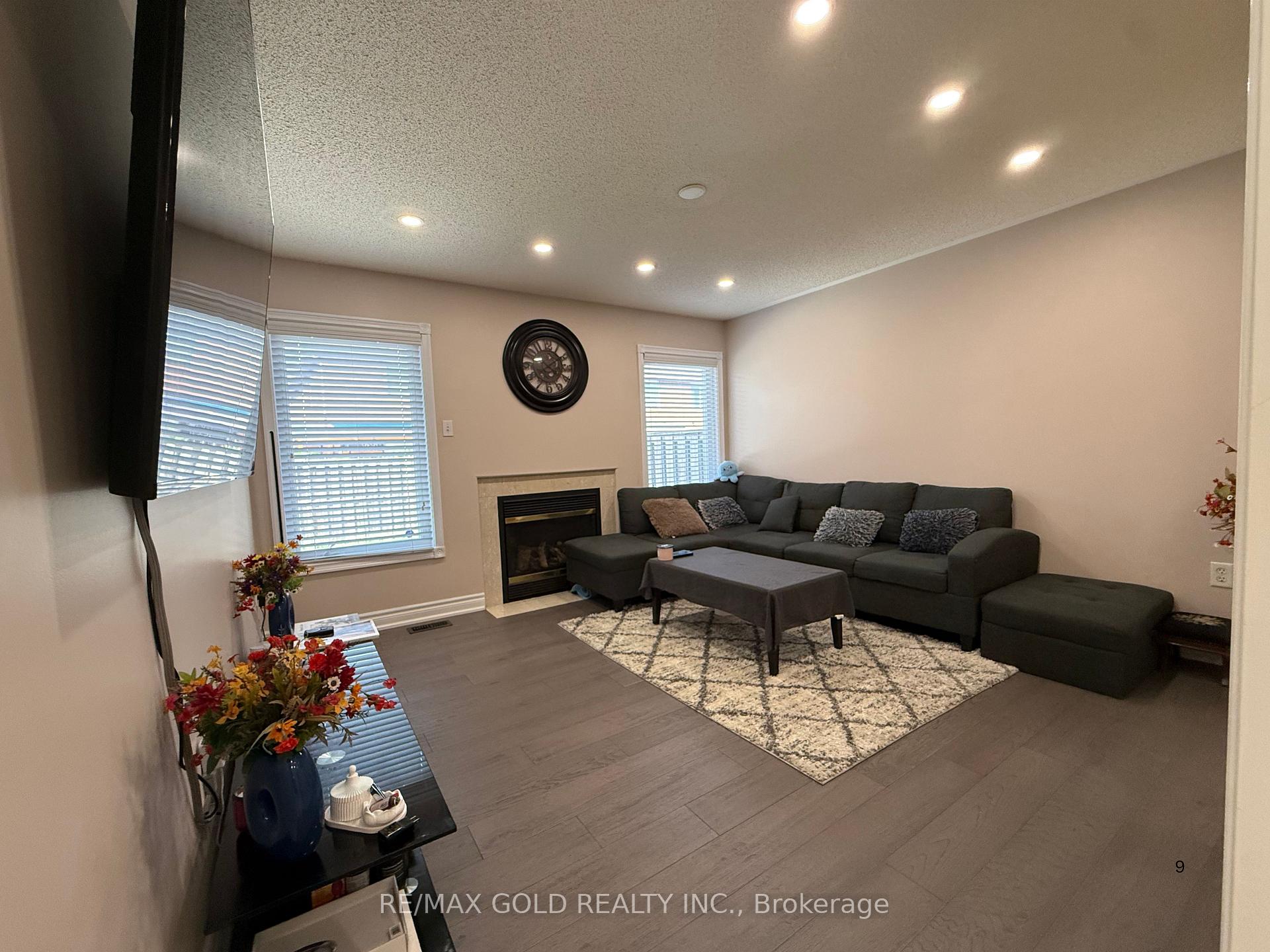 Photo 4 of 13 Eastway Street, Brampton, Gore Industrial North — HOMEH