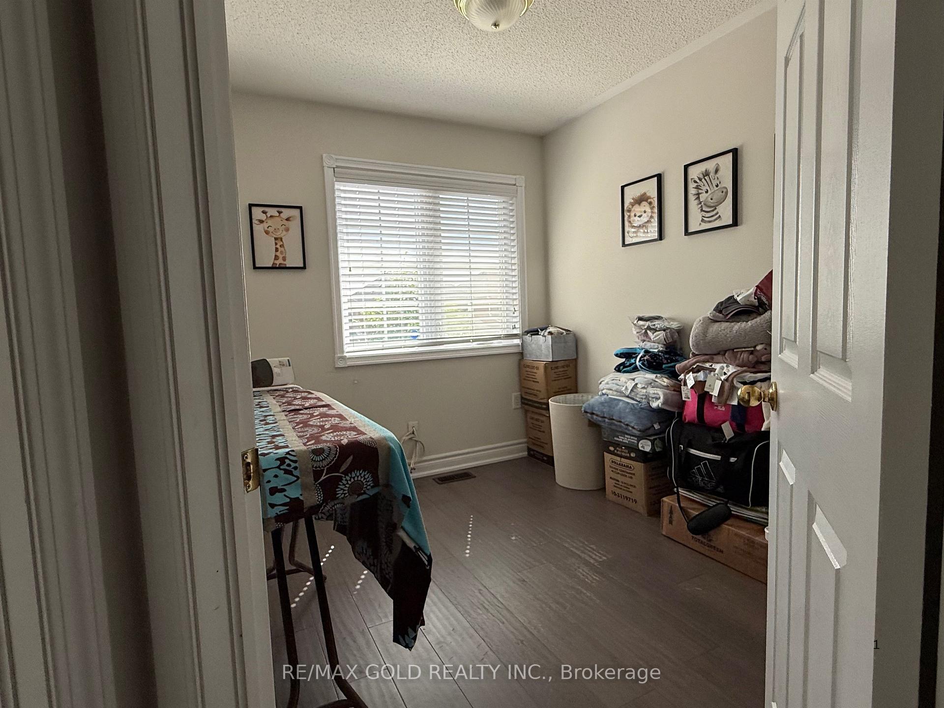 Photo 10 of 13 Eastway Street, Brampton, Gore Industrial North — HOMEH