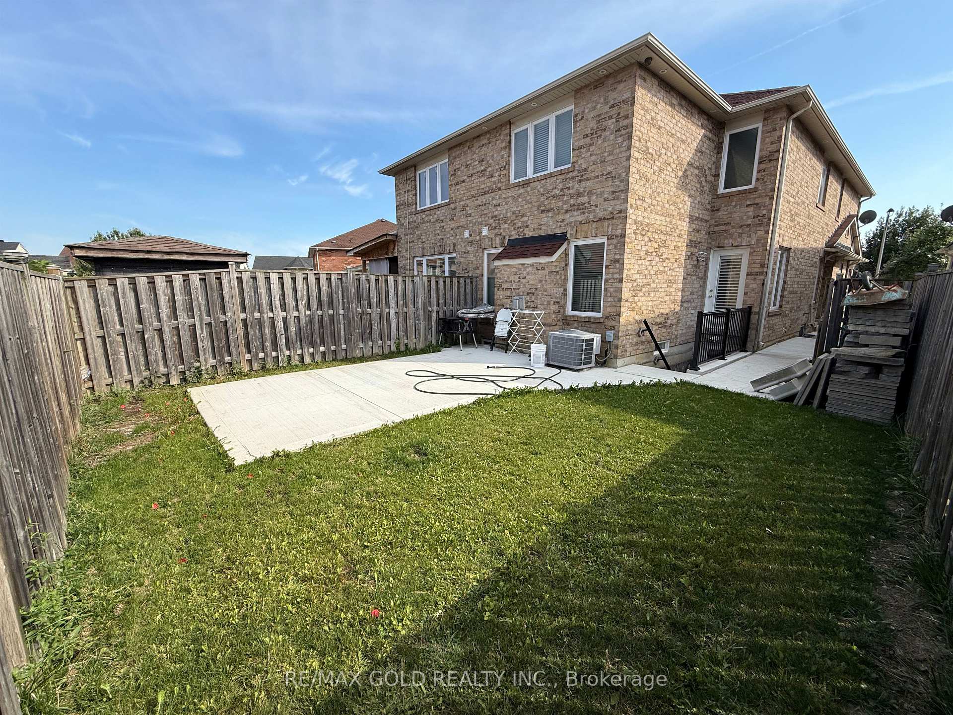 Photo 16 of 13 Eastway Street, Brampton, Gore Industrial North — HOMEH